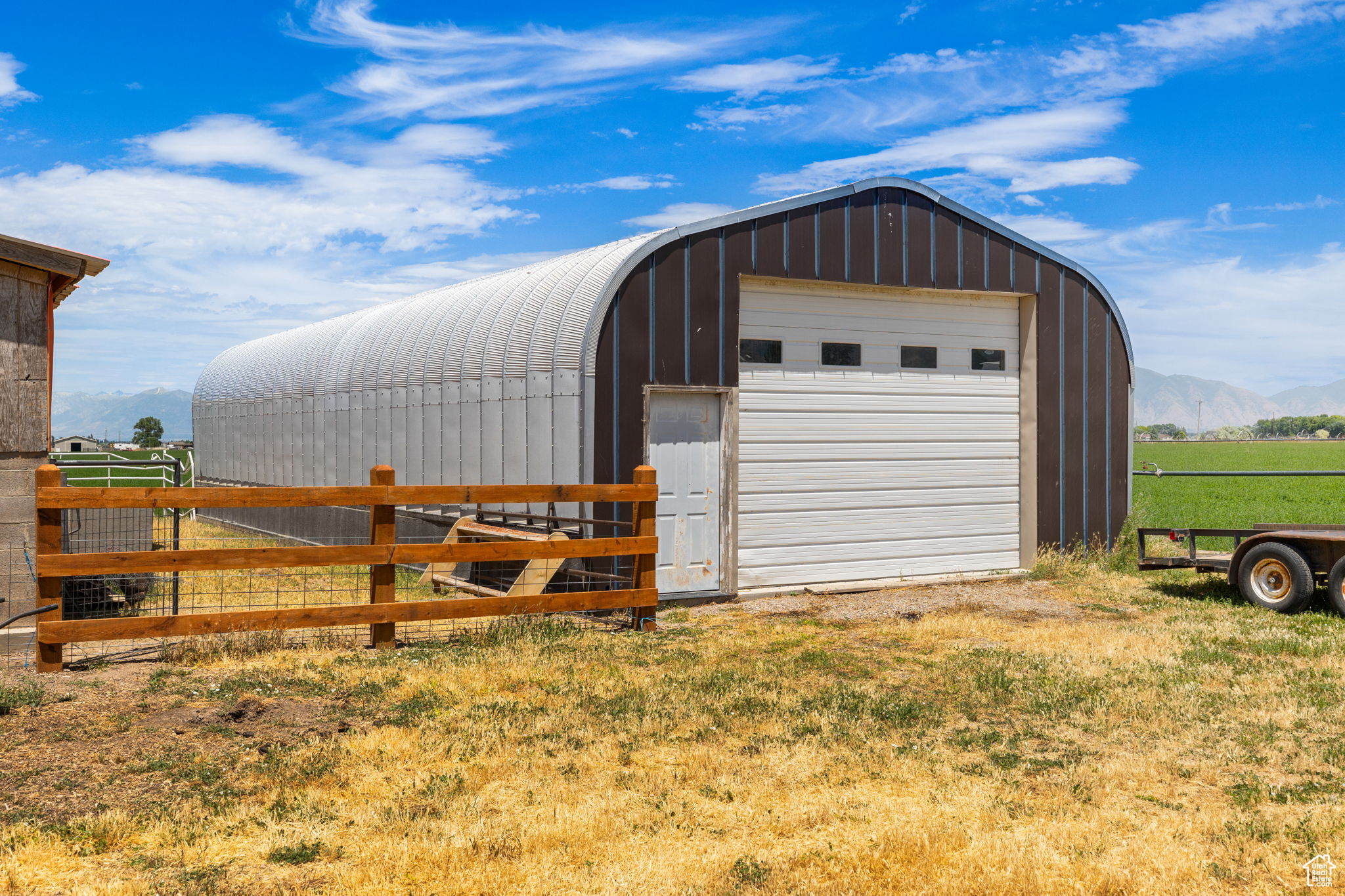 QUONSET HUT