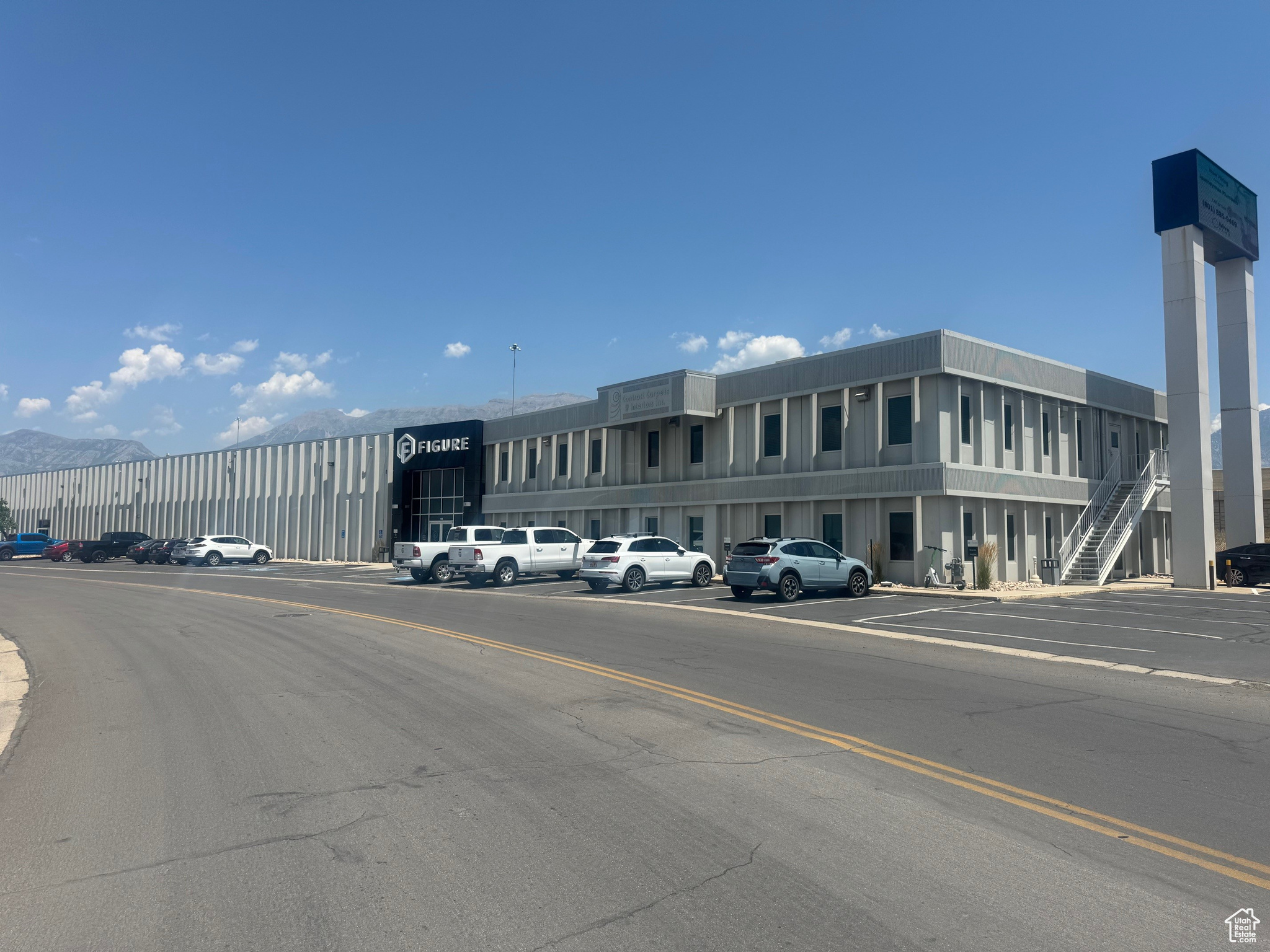 135 S MOUNTAIN WAY W #B, Orem, Utah 84058, ,Commercial Lease,For sale,MOUNTAIN WAY,2012070