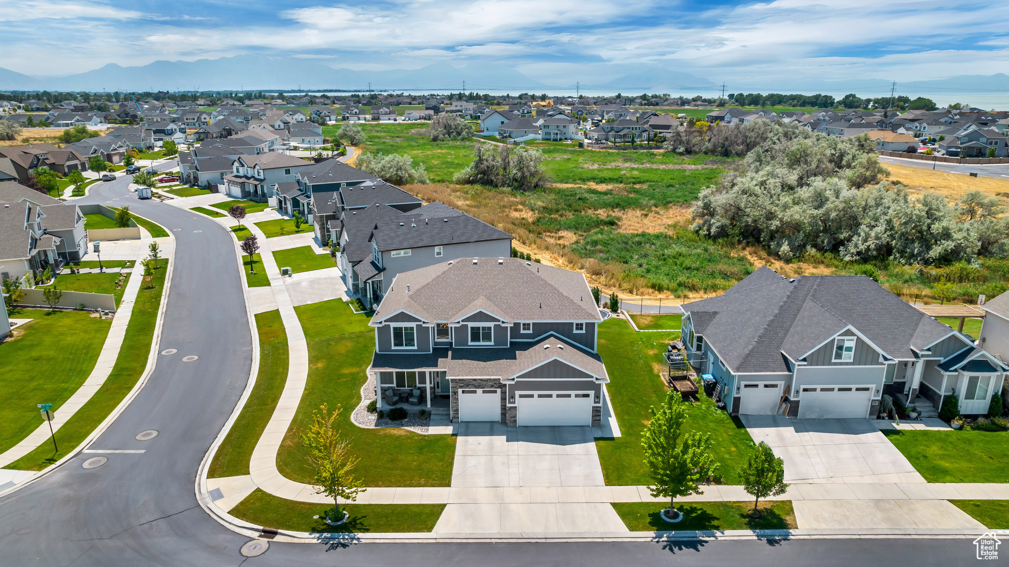 106 E SILVER OAK, Vineyard, Utah 84059, 7 Bedrooms Bedrooms, 19 Rooms Rooms,3 BathroomsBathrooms,Residential,For sale,SILVER OAK,2012117