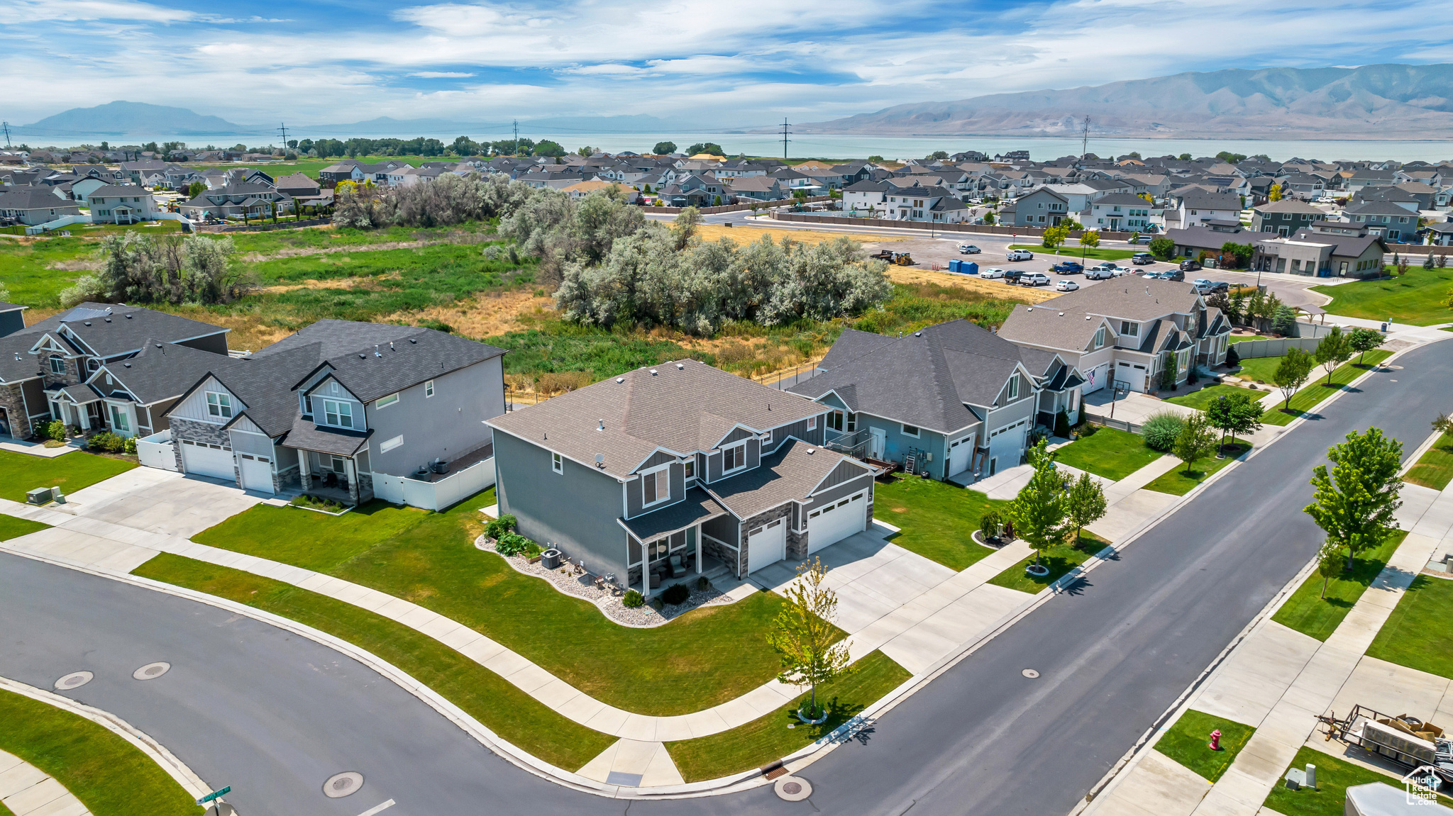 106 E SILVER OAK, Vineyard, Utah 84059, 7 Bedrooms Bedrooms, 19 Rooms Rooms,3 BathroomsBathrooms,Residential,For sale,SILVER OAK,2012117