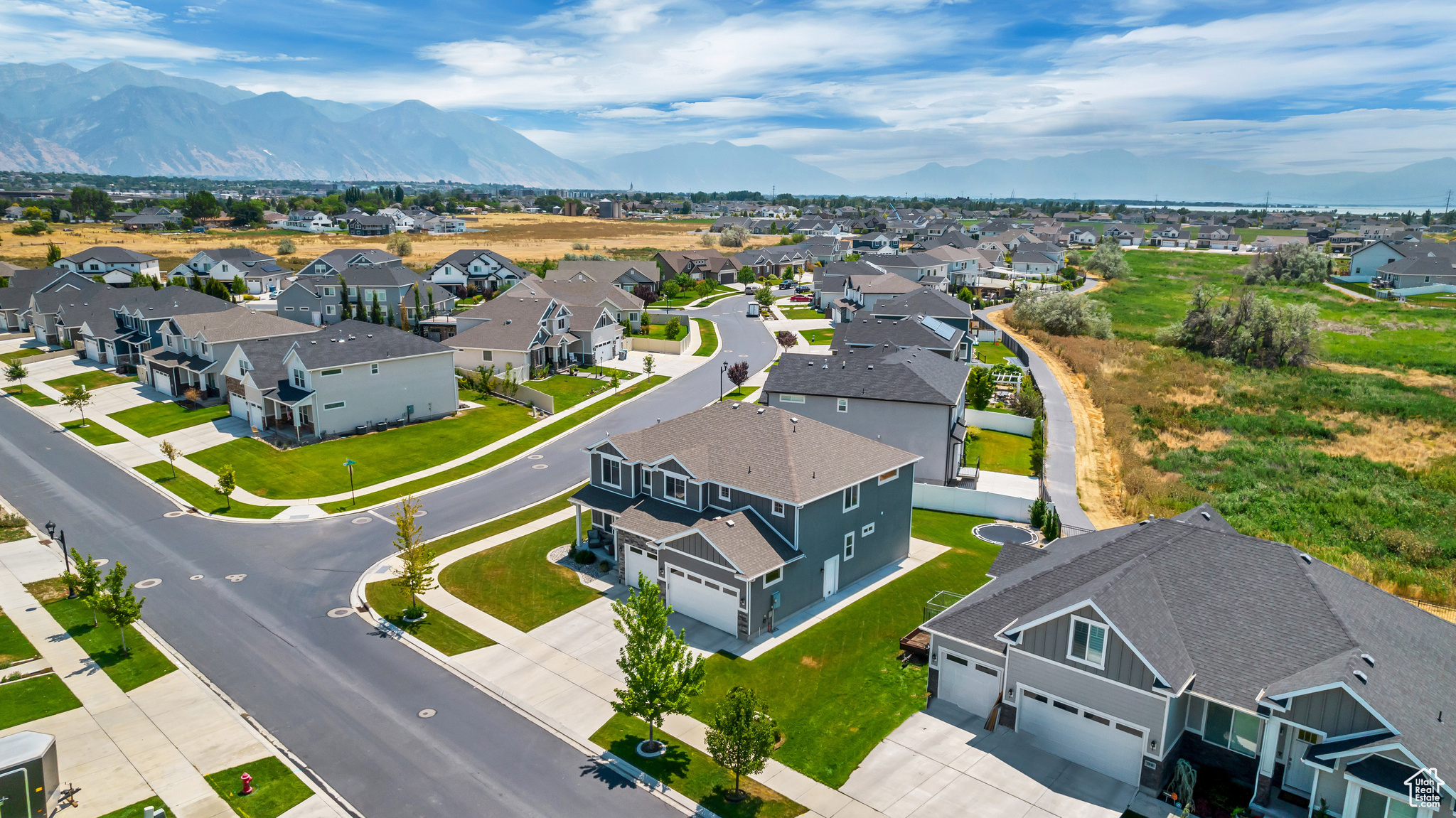 106 E SILVER OAK, Vineyard, Utah 84059, 7 Bedrooms Bedrooms, 19 Rooms Rooms,3 BathroomsBathrooms,Residential,For sale,SILVER OAK,2012117