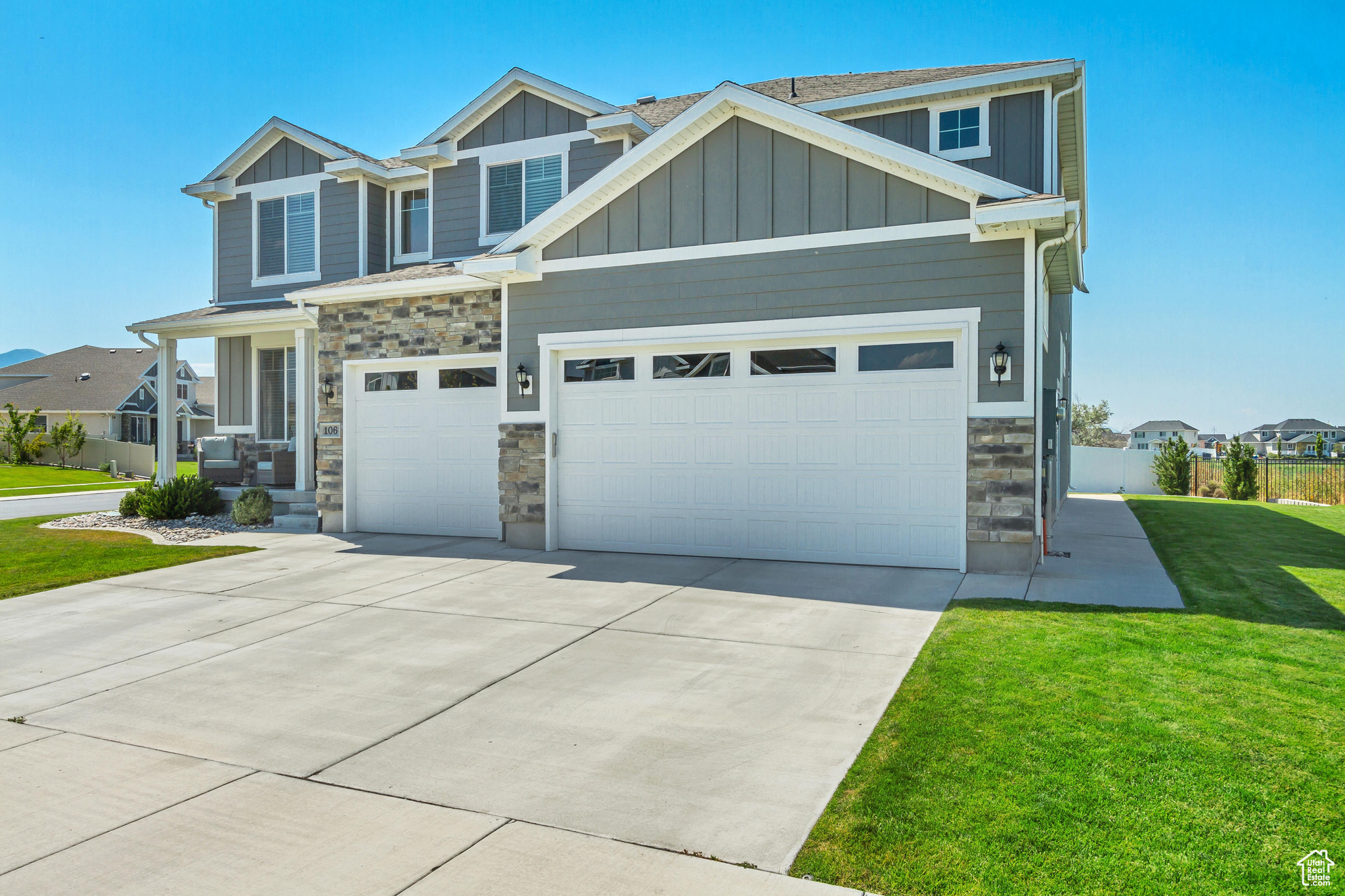 106 E SILVER OAK, Vineyard, Utah 84059, 7 Bedrooms Bedrooms, 19 Rooms Rooms,3 BathroomsBathrooms,Residential,For sale,SILVER OAK,2012117