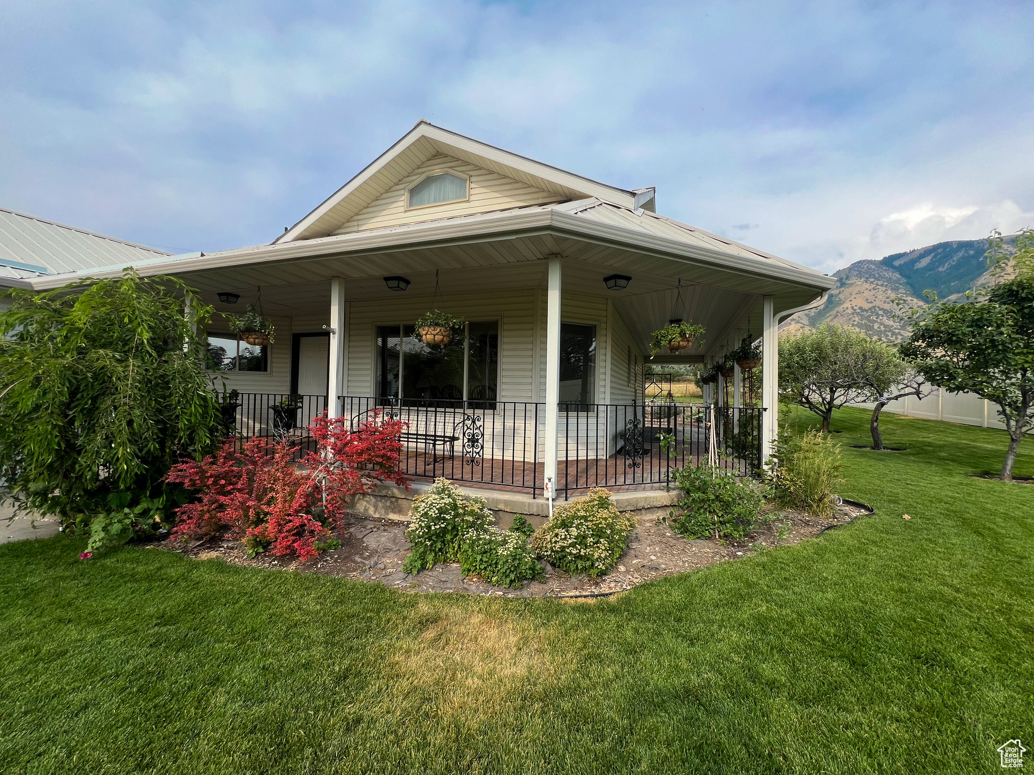 2068 N 1600 E, North Logan, Utah 84341, 6 Bedrooms Bedrooms, 14 Rooms Rooms,2 BathroomsBathrooms,Residential,For sale,1600,2012466