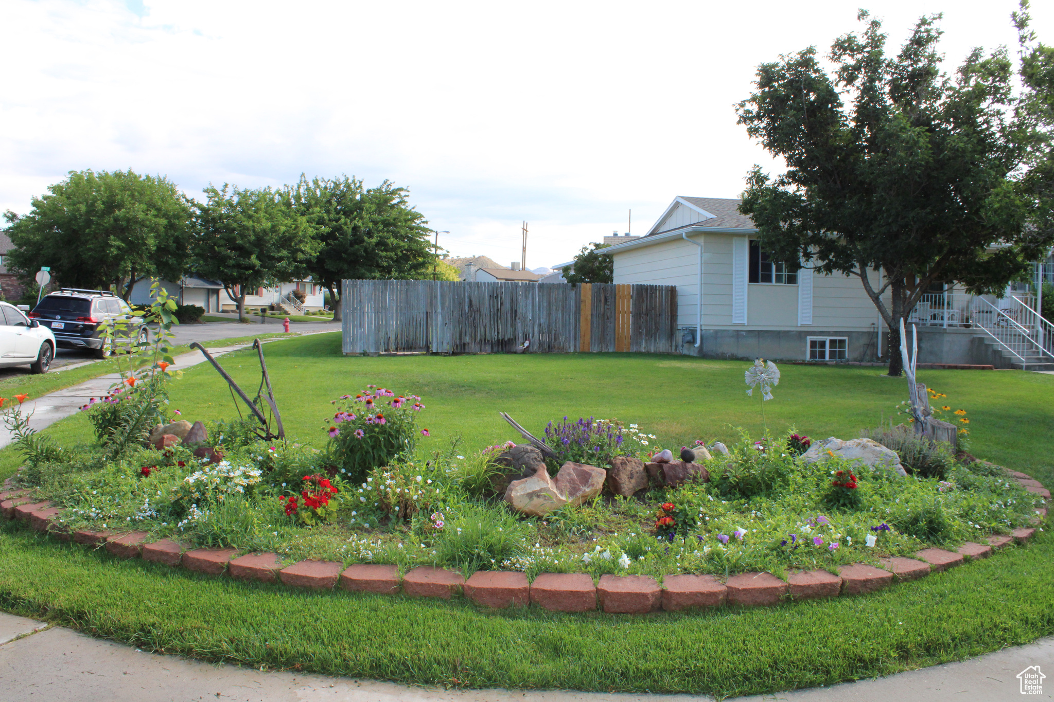 View of side yard, with flowers.