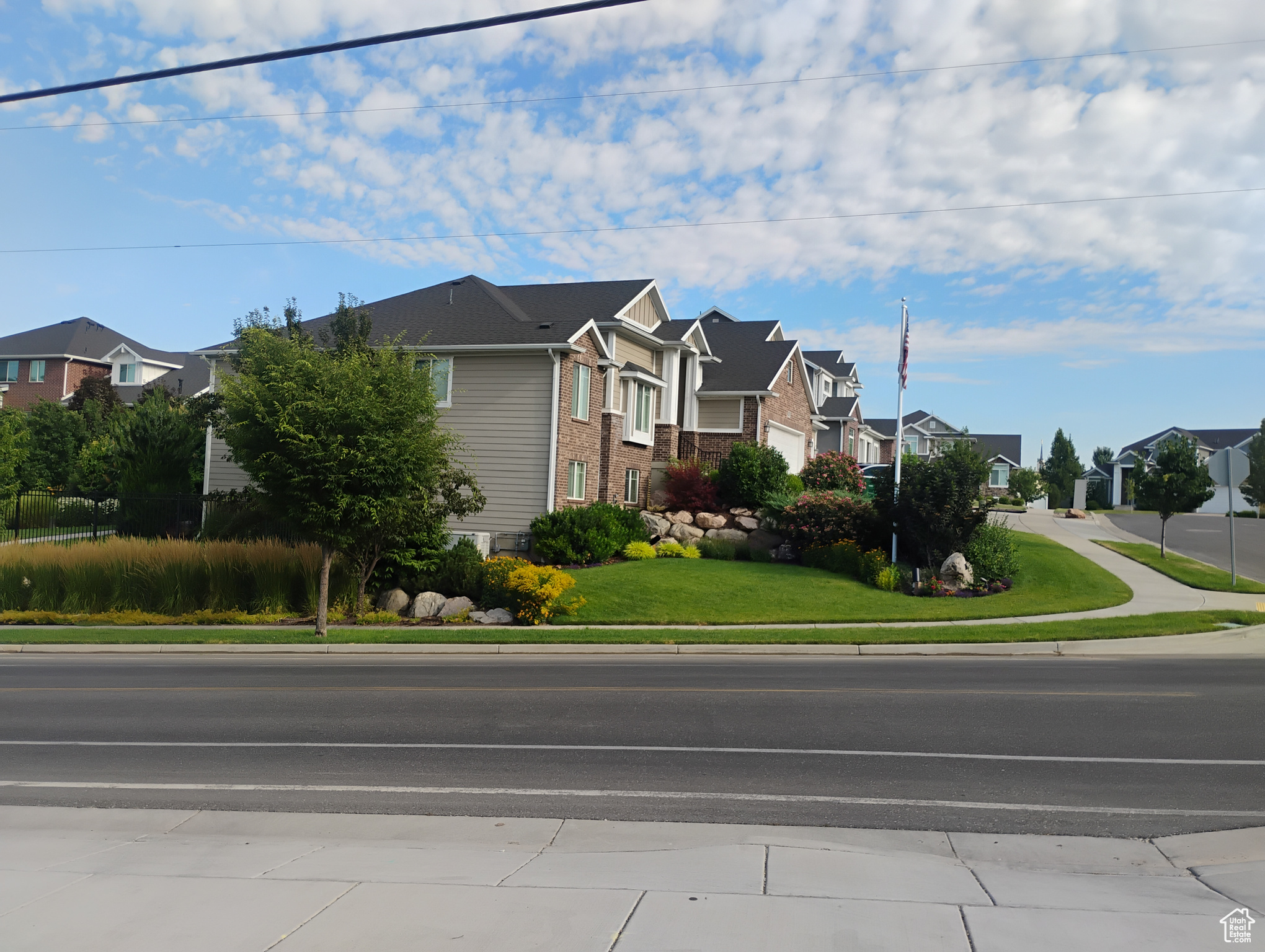 Upscale subdivision on N side of road