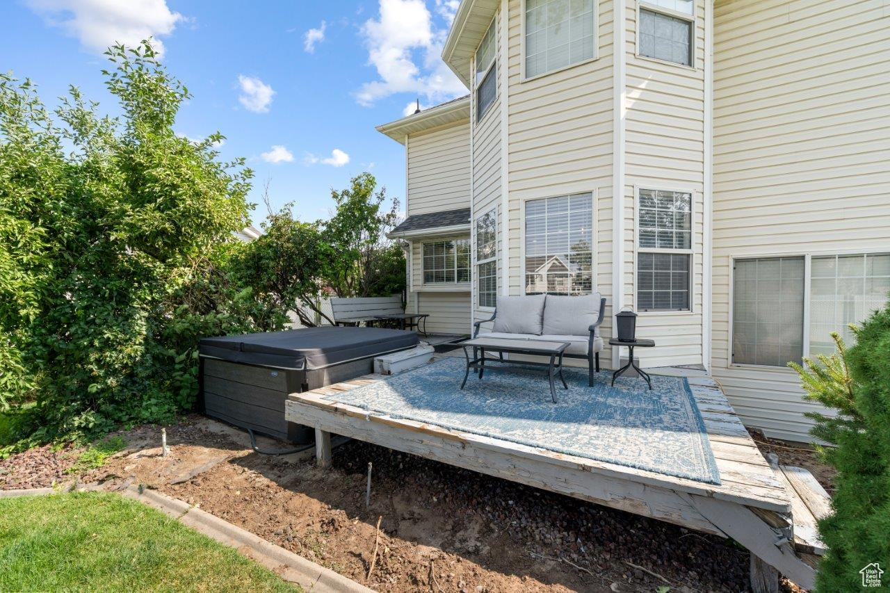 Deck with a hot tub