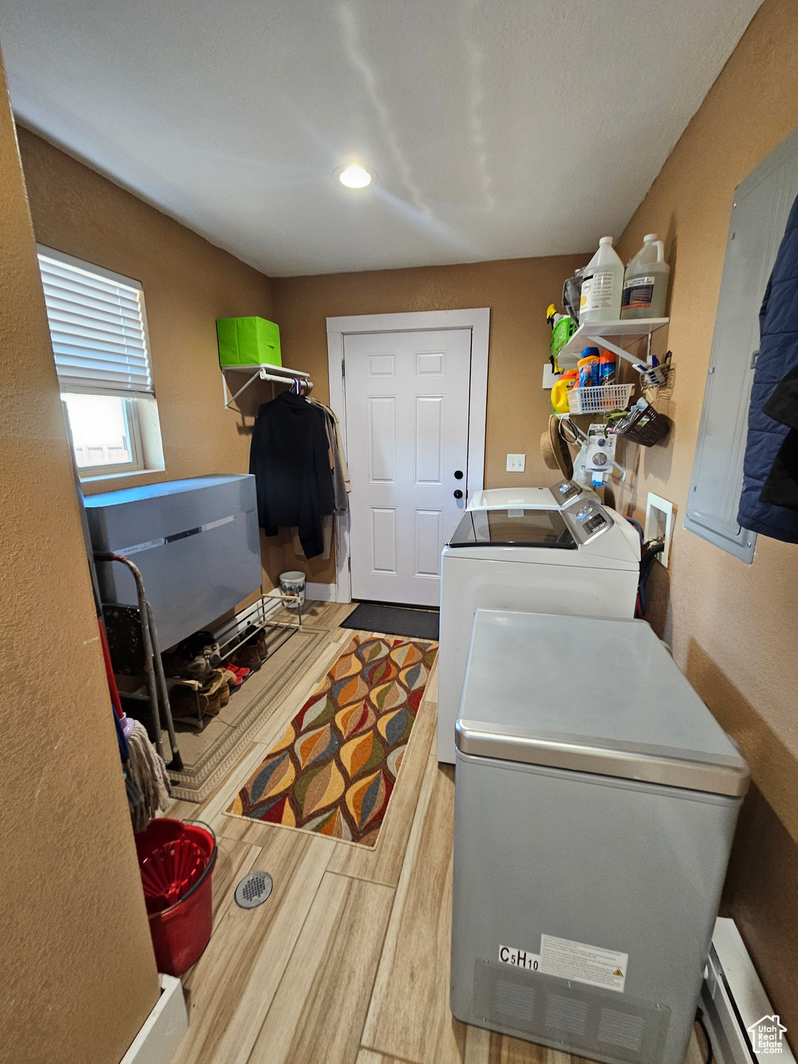 Laundry Room Downstairs/Solar System
