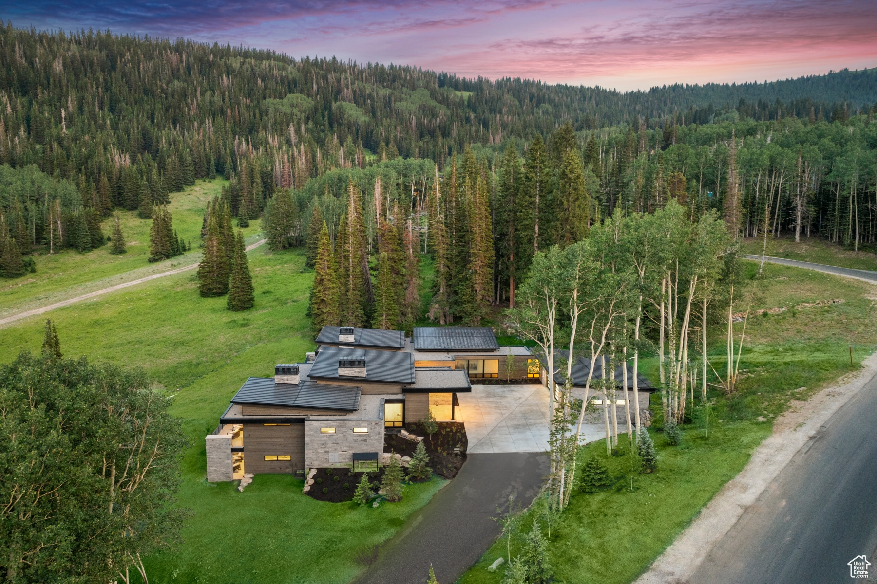 323 WHITE PINE CANYON, Park City, Utah 84060, 6 Bedrooms Bedrooms, 29 Rooms Rooms,1 BathroomBathrooms,Residential,For sale,WHITE PINE CANYON,2013874