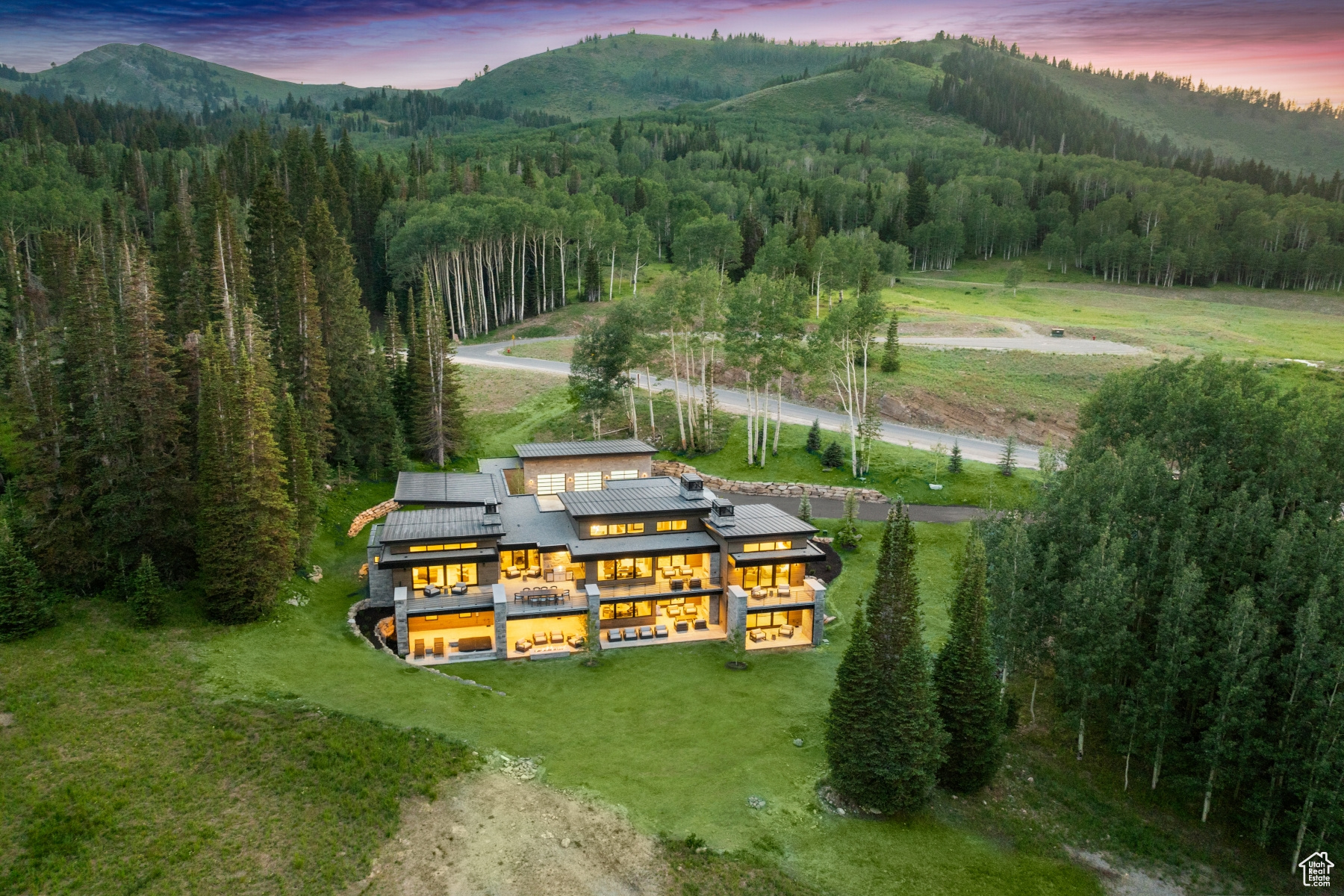 323 WHITE PINE CANYON, Park City, Utah 84060, 6 Bedrooms Bedrooms, 29 Rooms Rooms,1 BathroomBathrooms,Residential,For sale,WHITE PINE CANYON,2013874