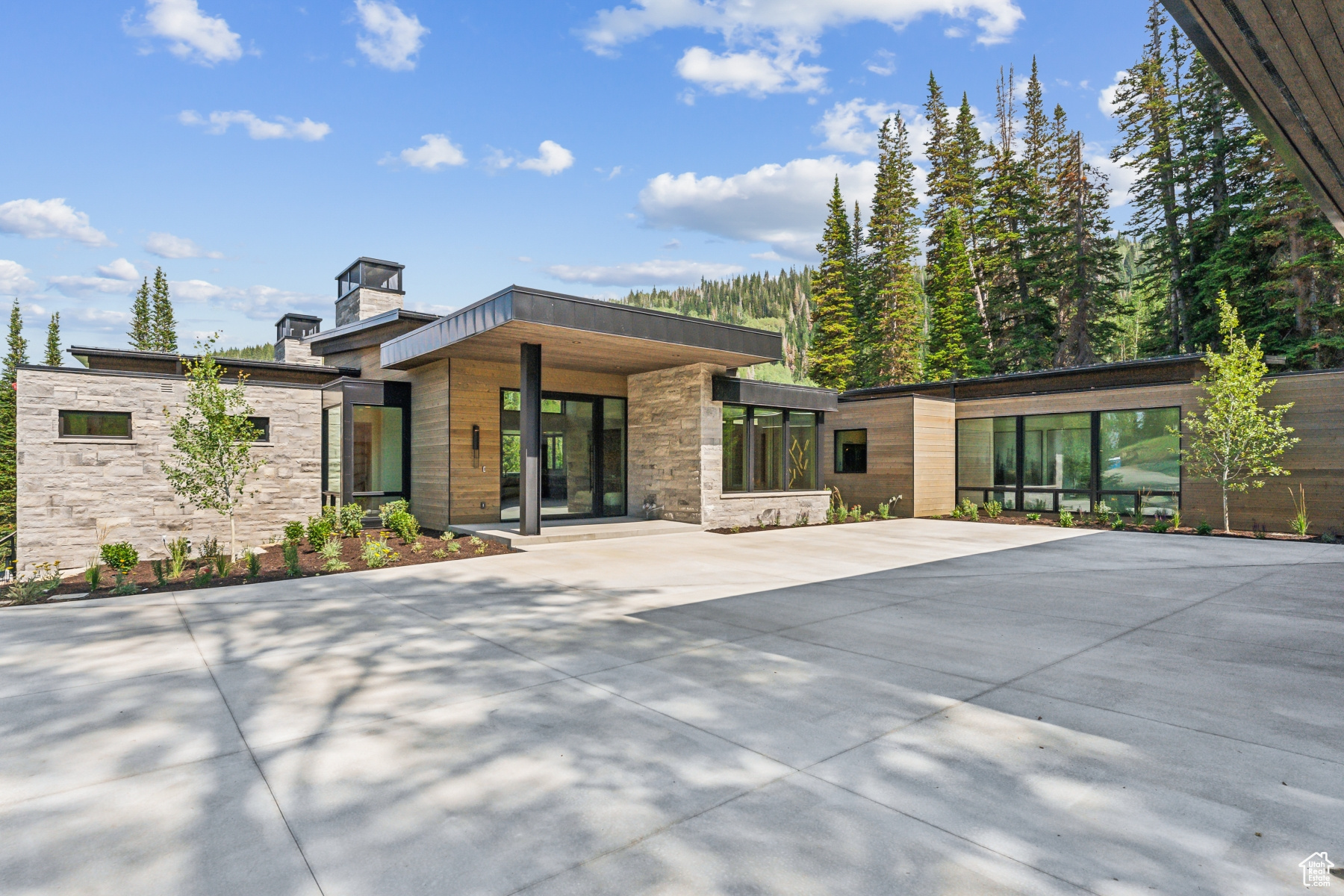 323 WHITE PINE CANYON, Park City, Utah 84060, 6 Bedrooms Bedrooms, 29 Rooms Rooms,1 BathroomBathrooms,Residential,For sale,WHITE PINE CANYON,2013874