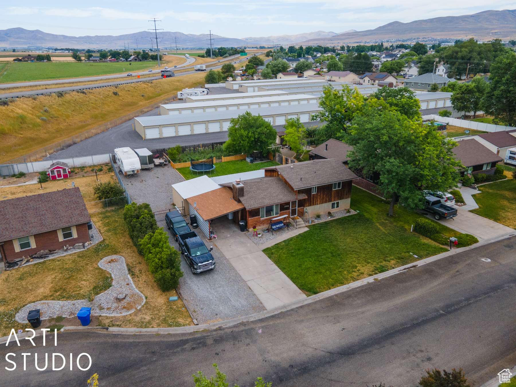 1370 S CENTURY, Tremonton, Utah 84337, 4 Bedrooms Bedrooms, 10 Rooms Rooms,1 BathroomBathrooms,Residential,For sale,CENTURY,2014002