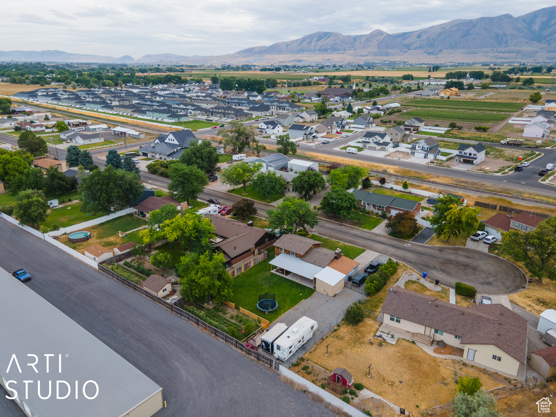 1370 S CENTURY, Tremonton, Utah 84337, 4 Bedrooms Bedrooms, 10 Rooms Rooms,1 BathroomBathrooms,Residential,For sale,CENTURY,2014002