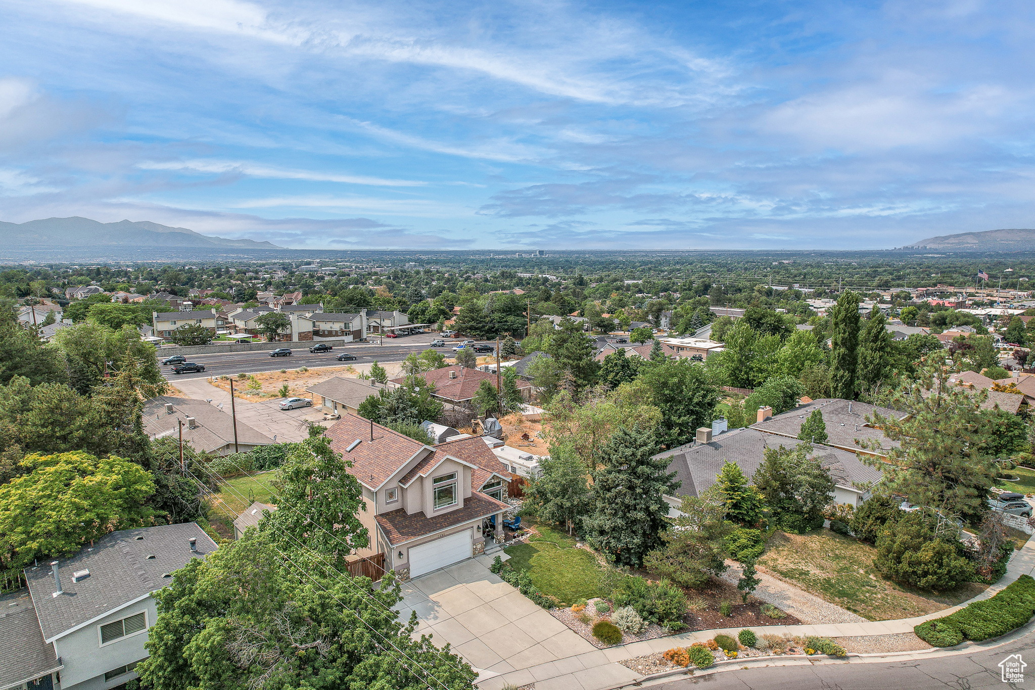 7390 S VISCAYNE, Cottonwood Heights, Utah 84121, 5 Bedrooms Bedrooms, 15 Rooms Rooms,1 BathroomBathrooms,Residential,For sale,VISCAYNE,2014756