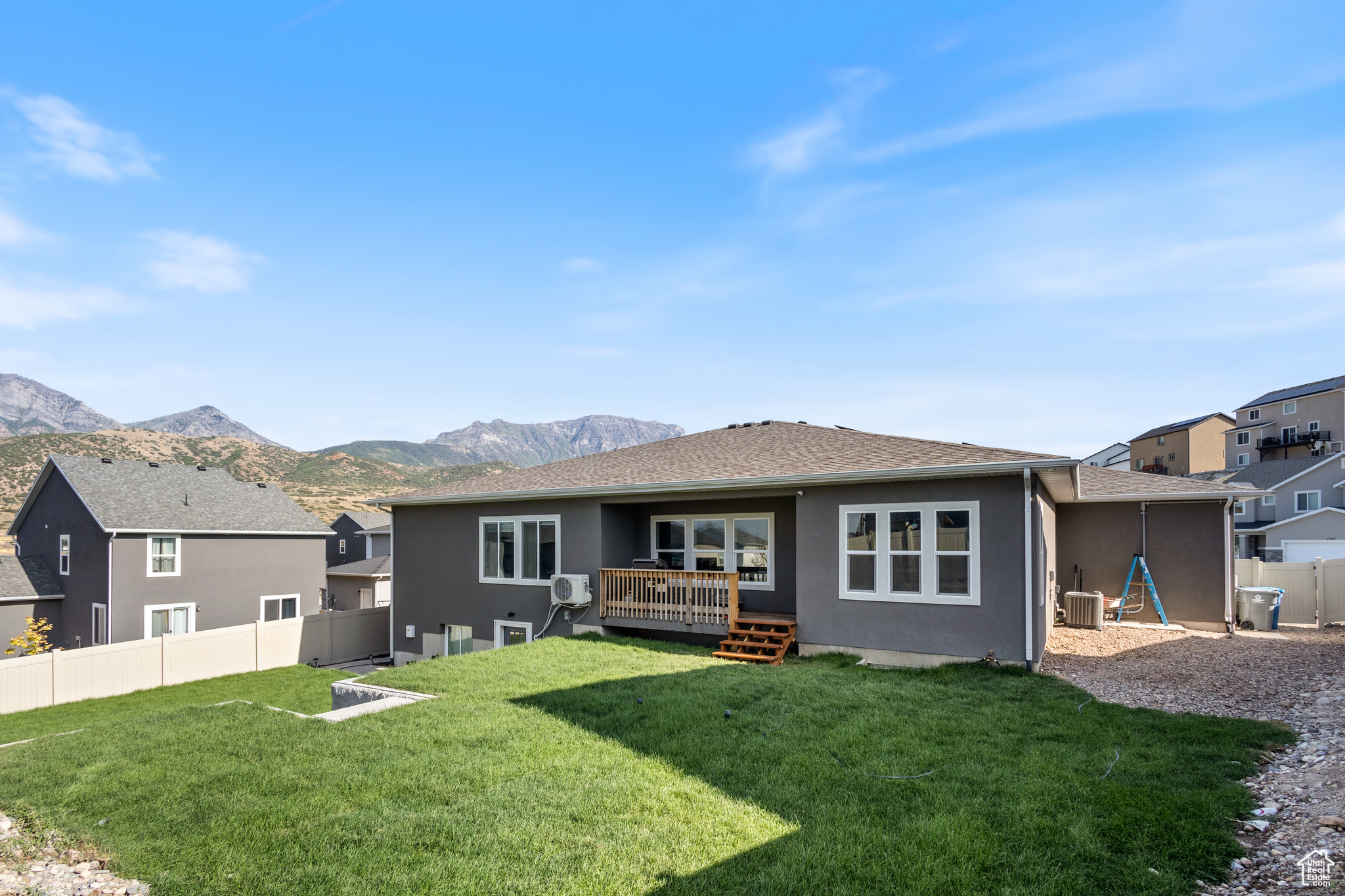 1787 S SAWTOOTH, Santaquin, Utah 84655, 7 Bedrooms Bedrooms, 20 Rooms Rooms,4 BathroomsBathrooms,Residential,For sale,SAWTOOTH,2014875