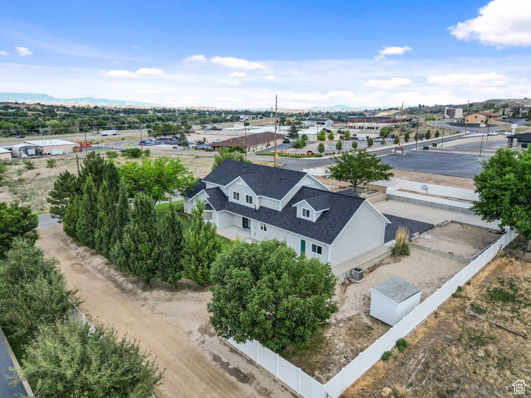 Birds eye view of property