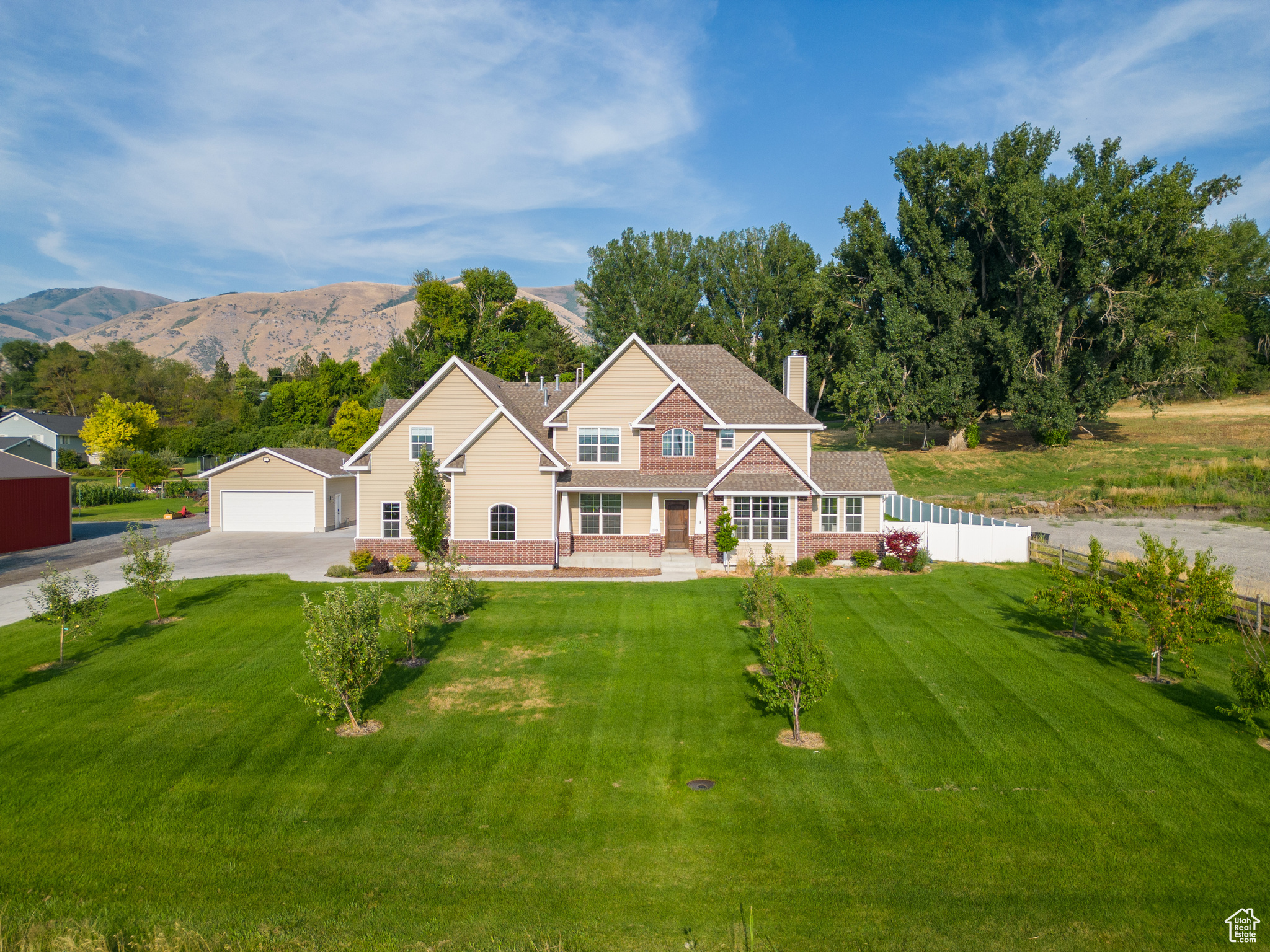 198 N 600 E, Hyrum, Utah 84319, 7 Bedrooms Bedrooms, 25 Rooms Rooms,3 BathroomsBathrooms,Residential,For sale,600,2015352