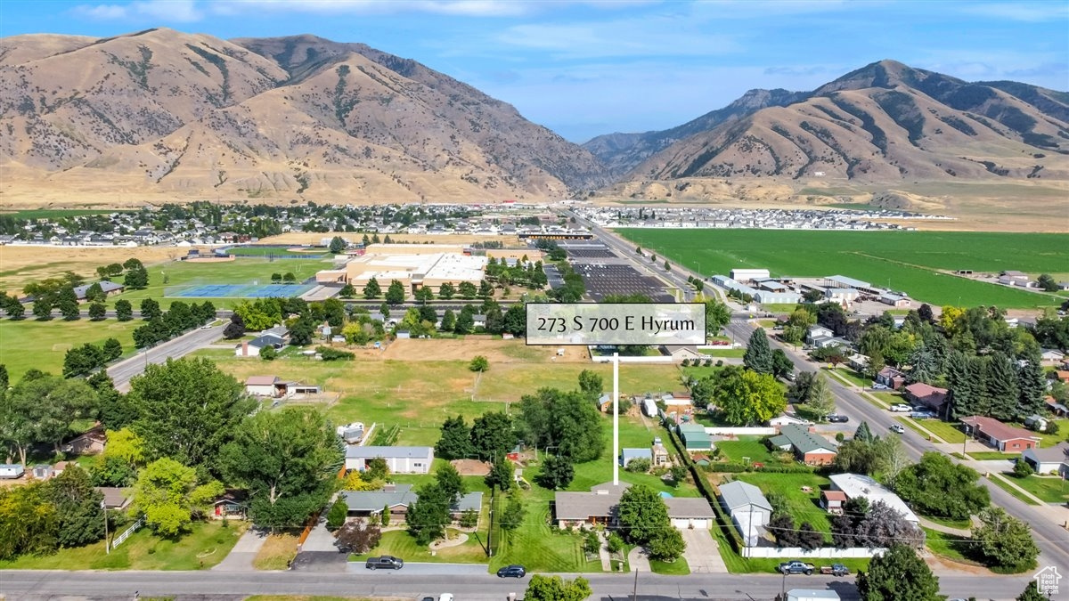 273 S 700 E, Hyrum, Utah 84319, 5 Bedrooms Bedrooms, 20 Rooms Rooms,2 BathroomsBathrooms,Residential,For sale,700,2015785