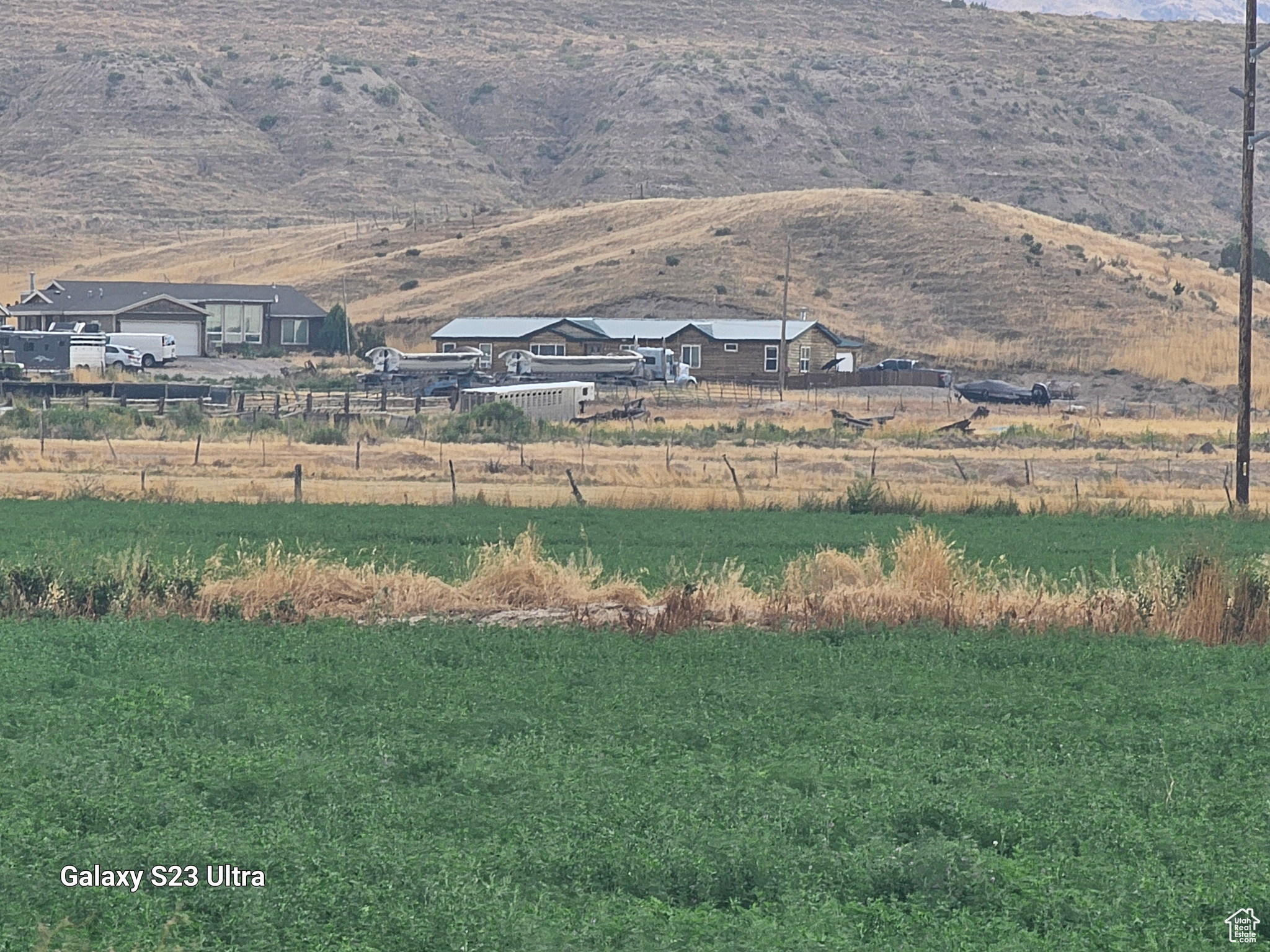 View of yard with a mountain view