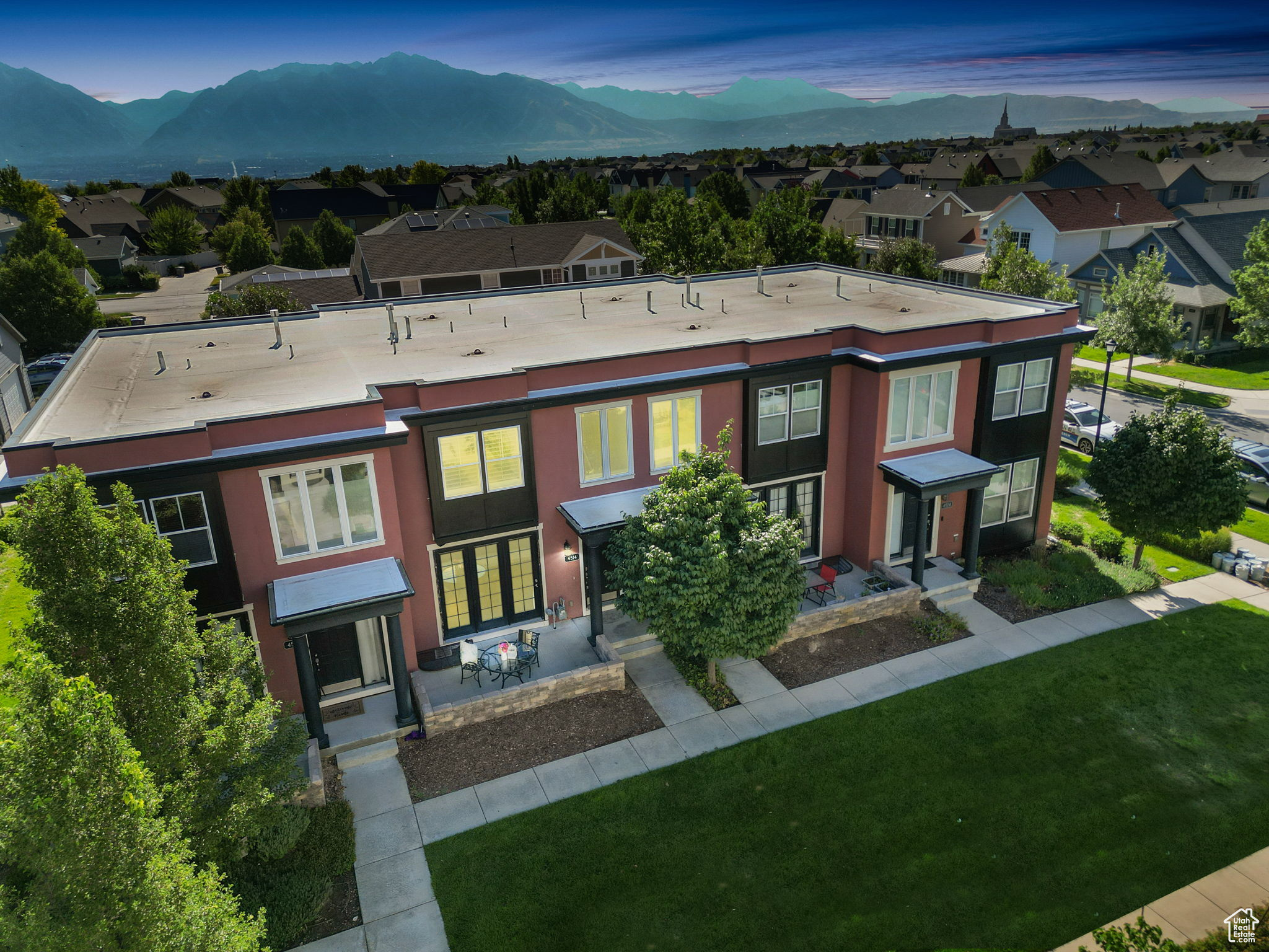 View of front facade featuring a yard and a mountain view