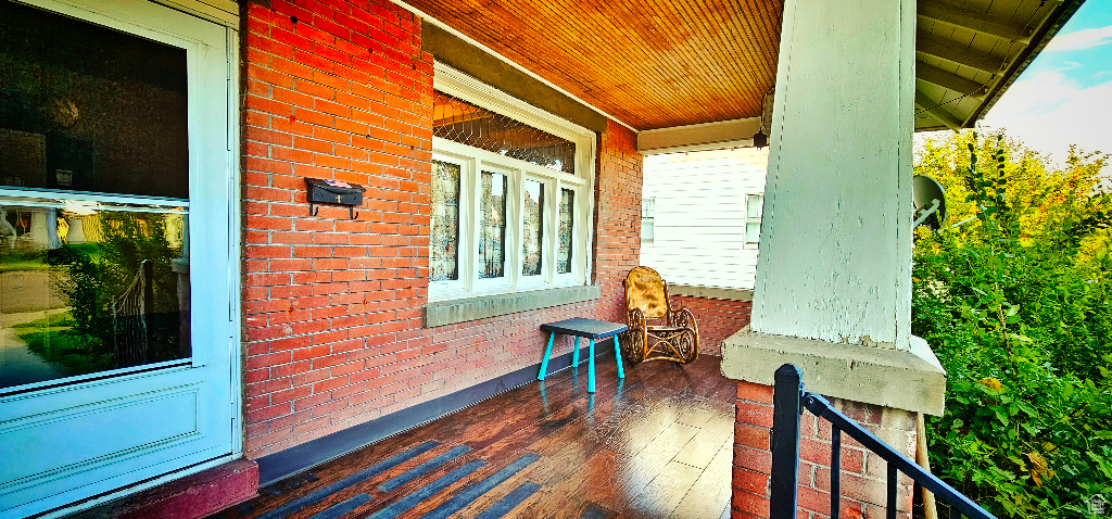 View of patio / terrace with a porch