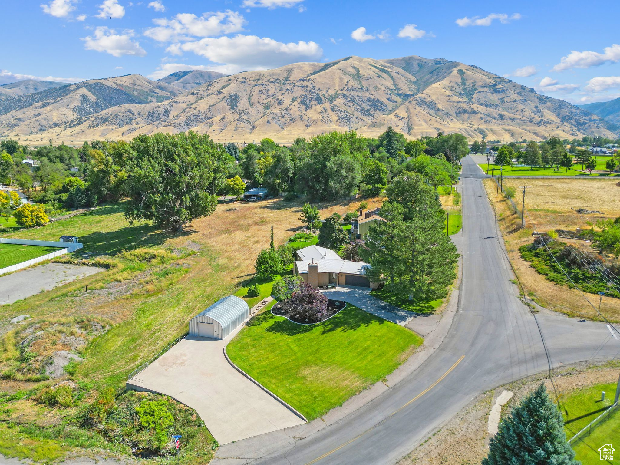 605 N PARK, Hyrum, Utah 84319, 6 Bedrooms Bedrooms, 18 Rooms Rooms,1 BathroomBathrooms,Residential,For sale,PARK,2017921