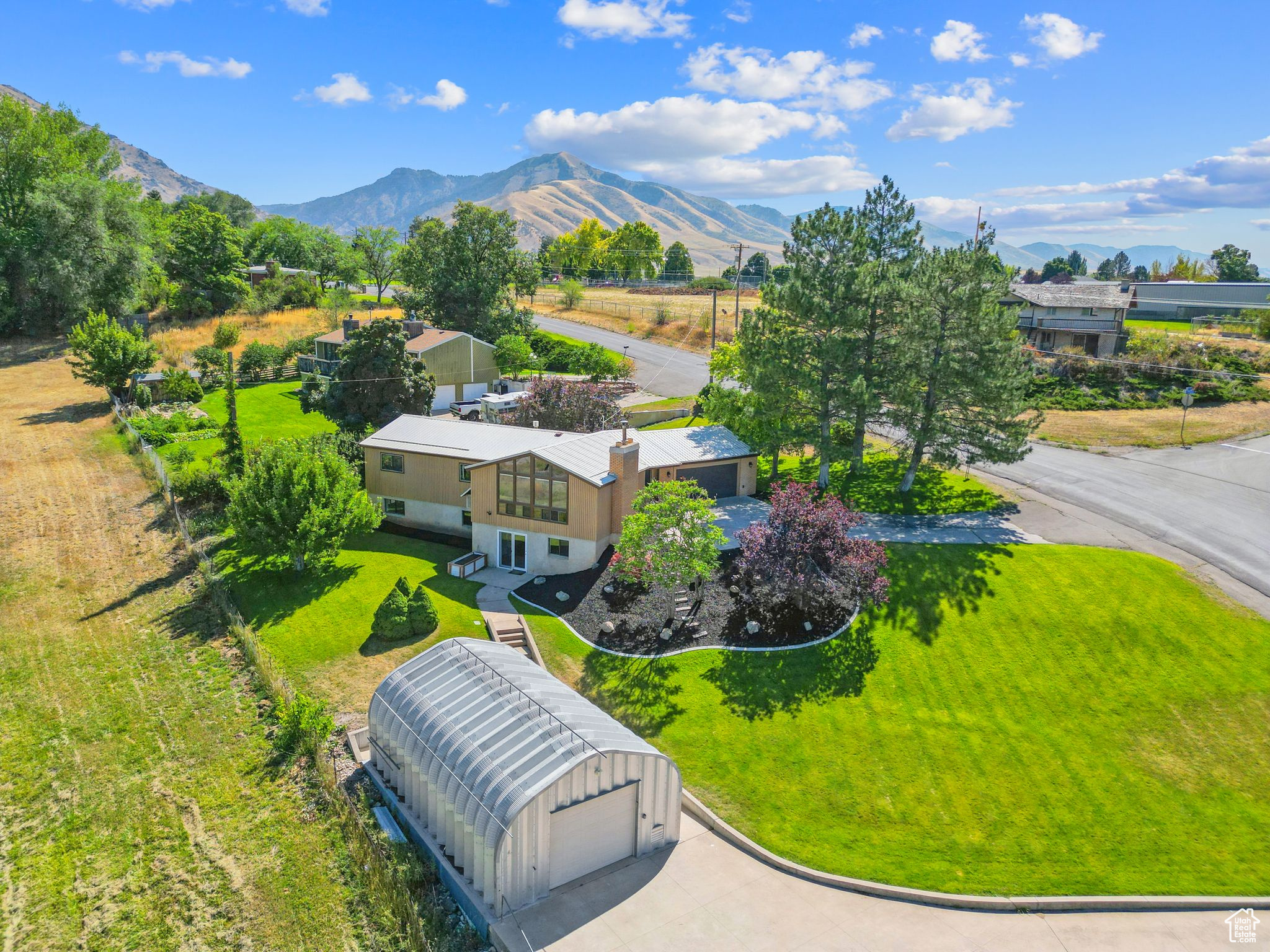 605 N PARK, Hyrum, Utah 84319, 6 Bedrooms Bedrooms, 18 Rooms Rooms,1 BathroomBathrooms,Residential,For sale,PARK,2017921