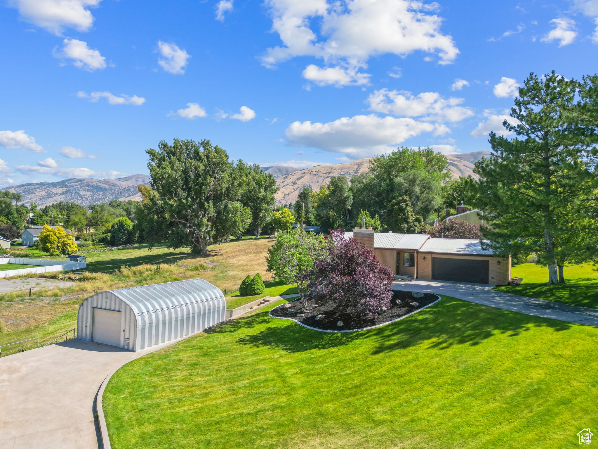 605 N PARK, Hyrum, Utah 84319, 6 Bedrooms Bedrooms, 18 Rooms Rooms,1 BathroomBathrooms,Residential,For sale,PARK,2017921