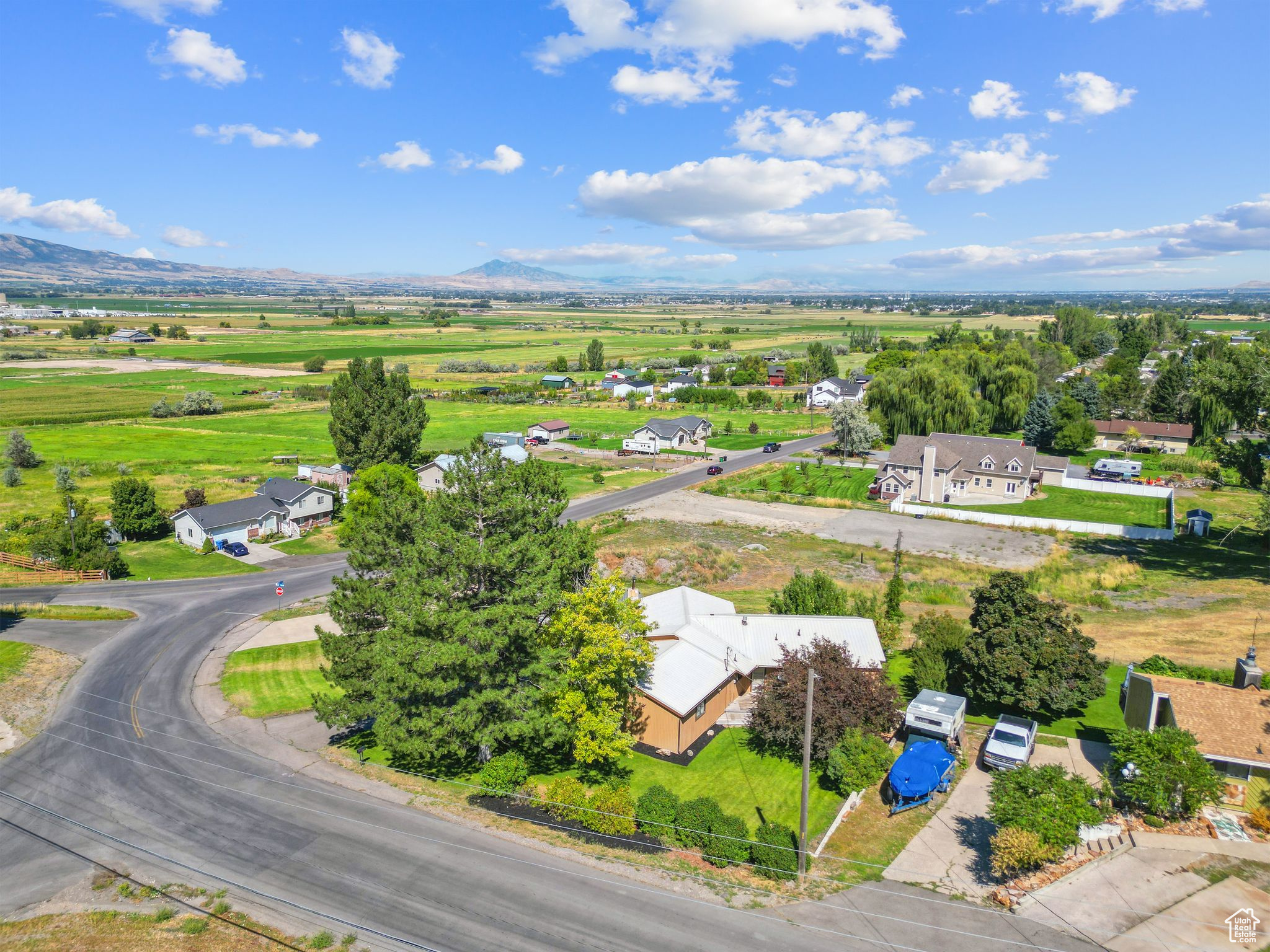 605 N PARK, Hyrum, Utah 84319, 6 Bedrooms Bedrooms, 18 Rooms Rooms,1 BathroomBathrooms,Residential,For sale,PARK,2017921