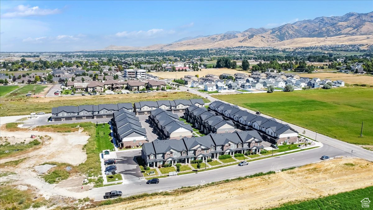 384 E 2075 N, North Logan, Utah 84341, 3 Bedrooms Bedrooms, 10 Rooms Rooms,2 BathroomsBathrooms,Residential,For sale,2075,2018178