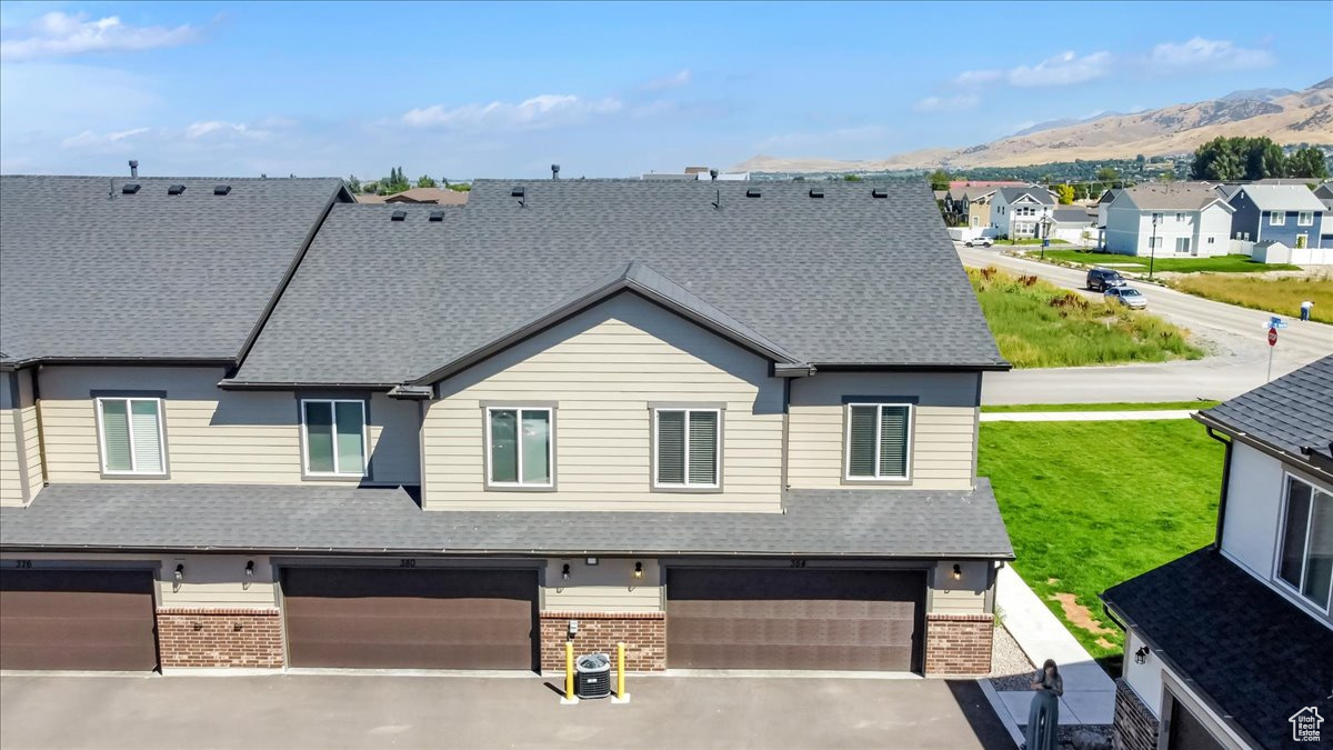 384 E 2075 N, North Logan, Utah 84341, 3 Bedrooms Bedrooms, 10 Rooms Rooms,2 BathroomsBathrooms,Residential,For sale,2075,2018178