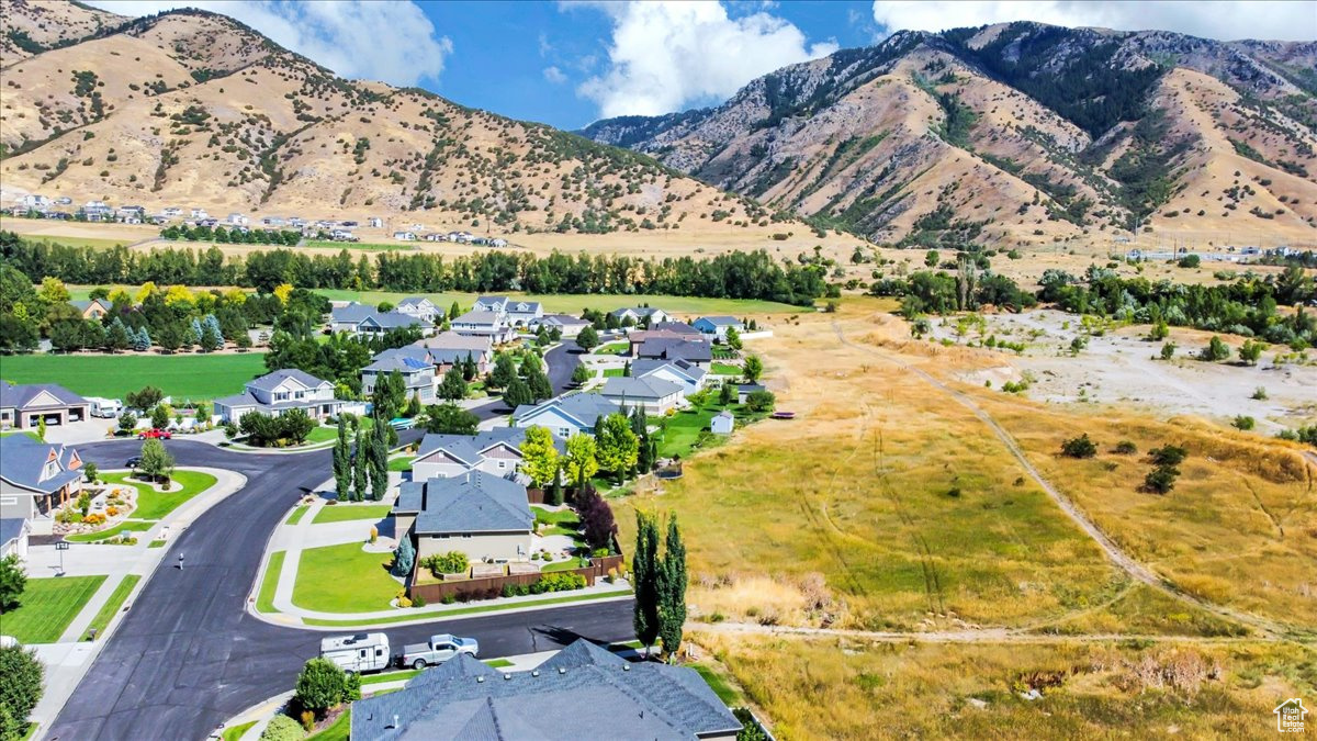 1660 E 2450 N, North Logan, Utah 84341, 6 Bedrooms Bedrooms, 14 Rooms Rooms,4 BathroomsBathrooms,Residential,For sale,2450,2018445