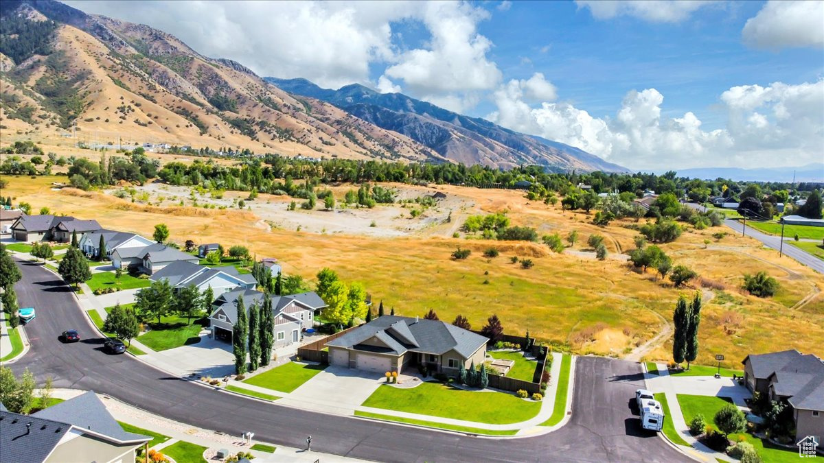 1660 E 2450 N, North Logan, Utah 84341, 6 Bedrooms Bedrooms, 14 Rooms Rooms,4 BathroomsBathrooms,Residential,For sale,2450,2018445