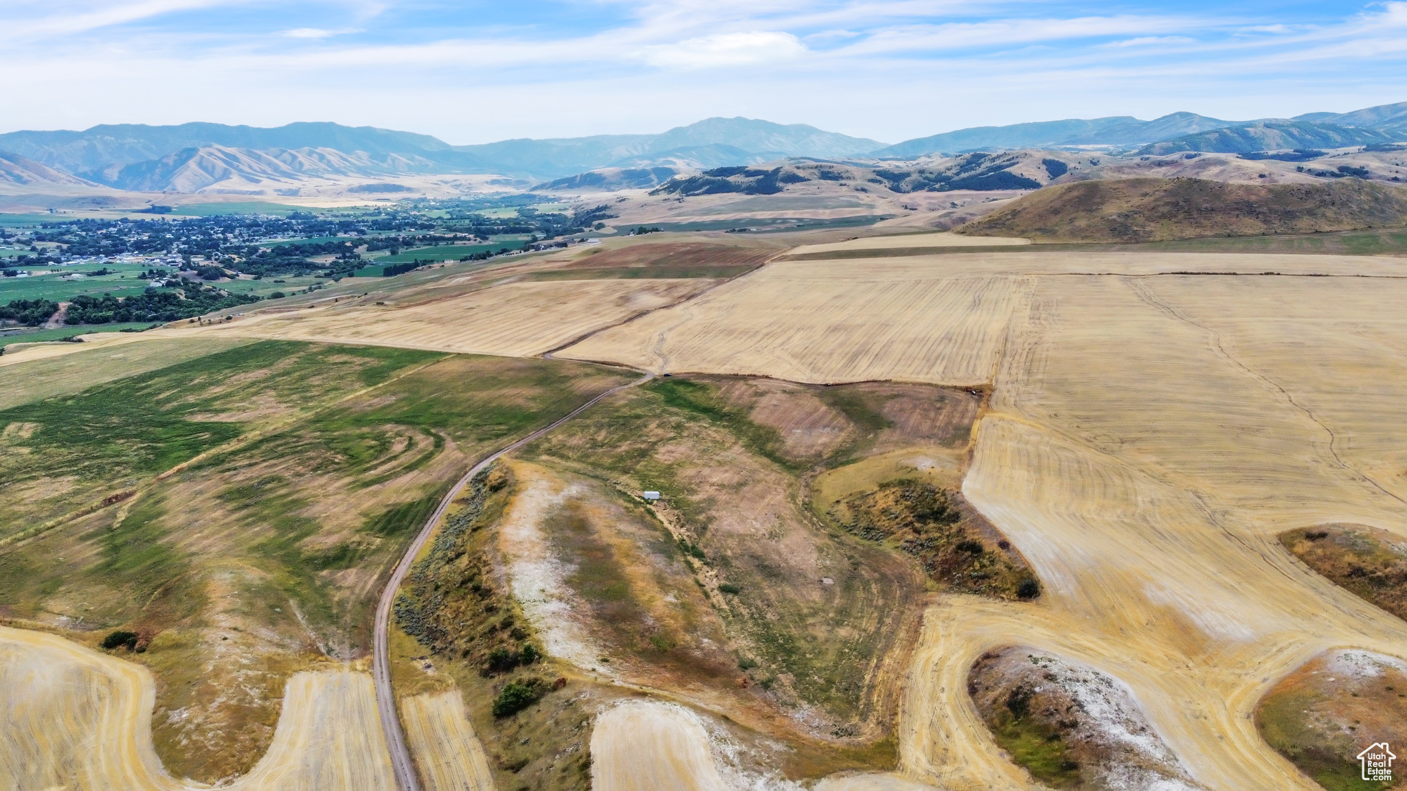 Drone / aerial view featuring a rural view and a mountain view