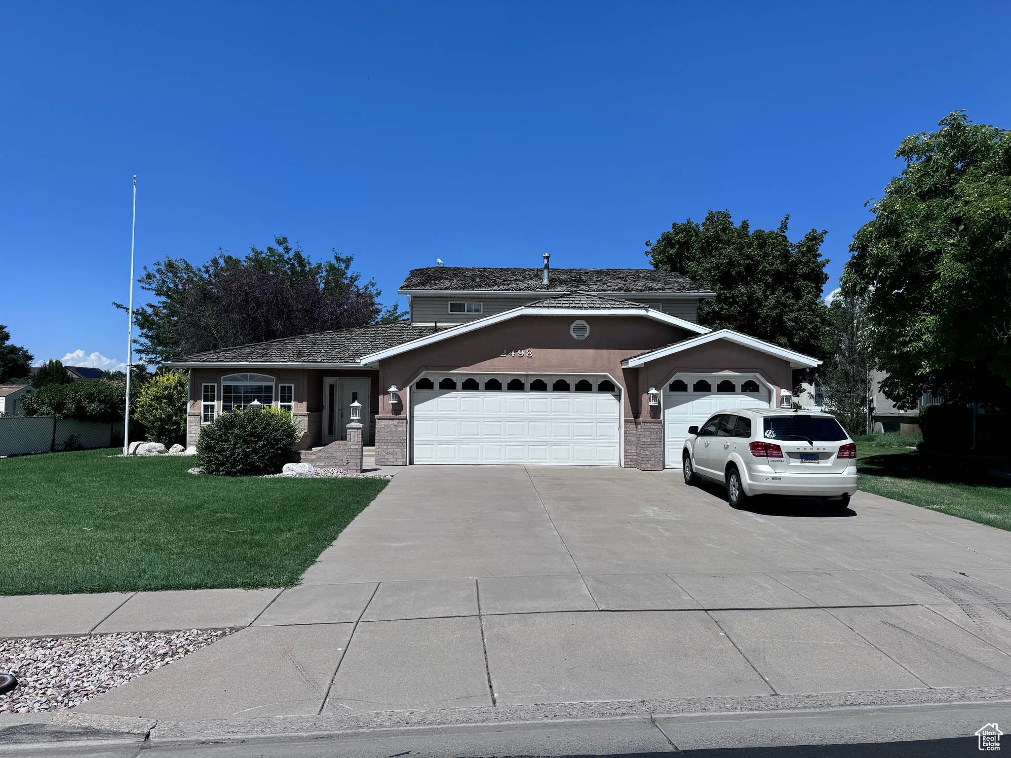 2498 W 2000 N, Farr West, Utah 84404, 4 Bedrooms Bedrooms, 13 Rooms Rooms,2 BathroomsBathrooms,Residential,For sale,2000,2018595