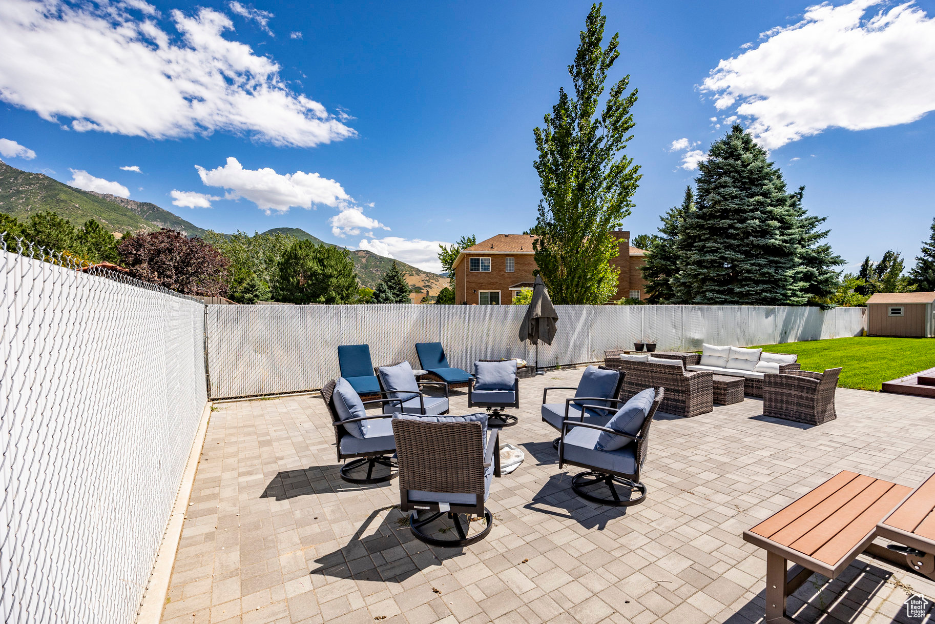 5962 S CEDAR E, South Ogden, Utah 84403, 5 Bedrooms Bedrooms, 19 Rooms Rooms,3 BathroomsBathrooms,Residential,For sale,CEDAR,2019321