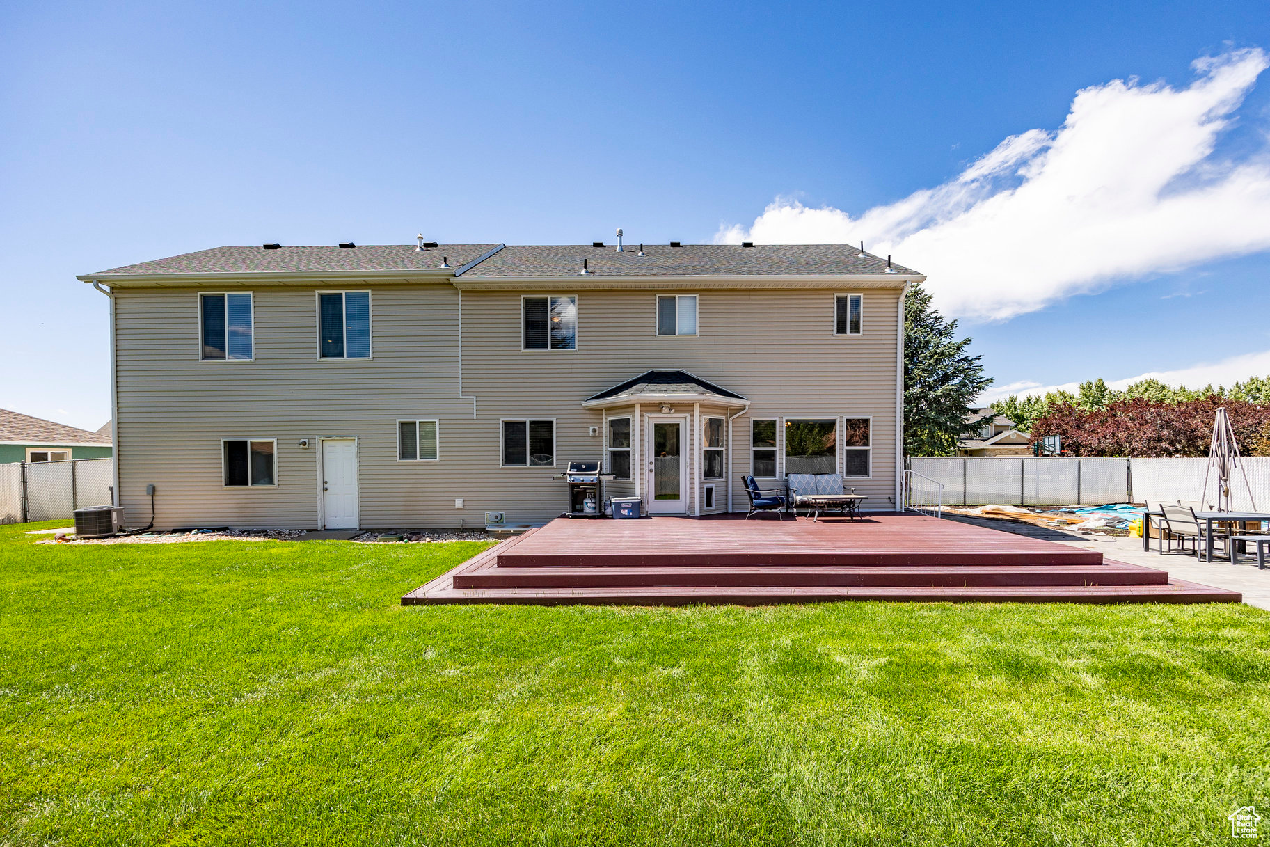 5962 S CEDAR E, South Ogden, Utah 84403, 5 Bedrooms Bedrooms, 19 Rooms Rooms,3 BathroomsBathrooms,Residential,For sale,CEDAR,2019321