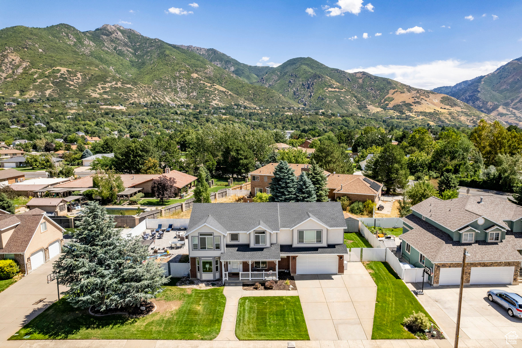 5962 S CEDAR E, South Ogden, Utah 84403, 5 Bedrooms Bedrooms, 19 Rooms Rooms,3 BathroomsBathrooms,Residential,For sale,CEDAR,2019321