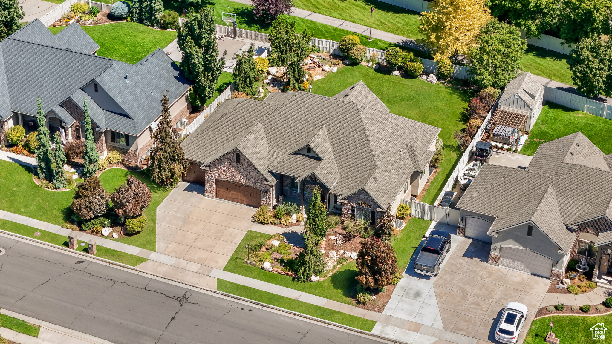 59 S SHADOW BREEZE RD, Kaysville, Utah 84037, 6 Bedrooms Bedrooms, 18 Rooms Rooms,4 BathroomsBathrooms,Residential,For sale,SHADOW BREEZE RD,2019553