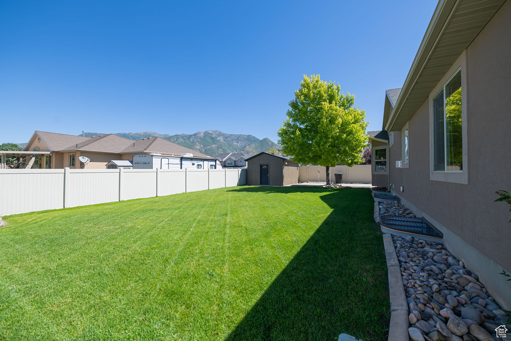 1546 E 7500 S, South Weber, Utah 84405, 5 Bedrooms Bedrooms, 16 Rooms Rooms,3 BathroomsBathrooms,Residential,For sale,7500,2019758