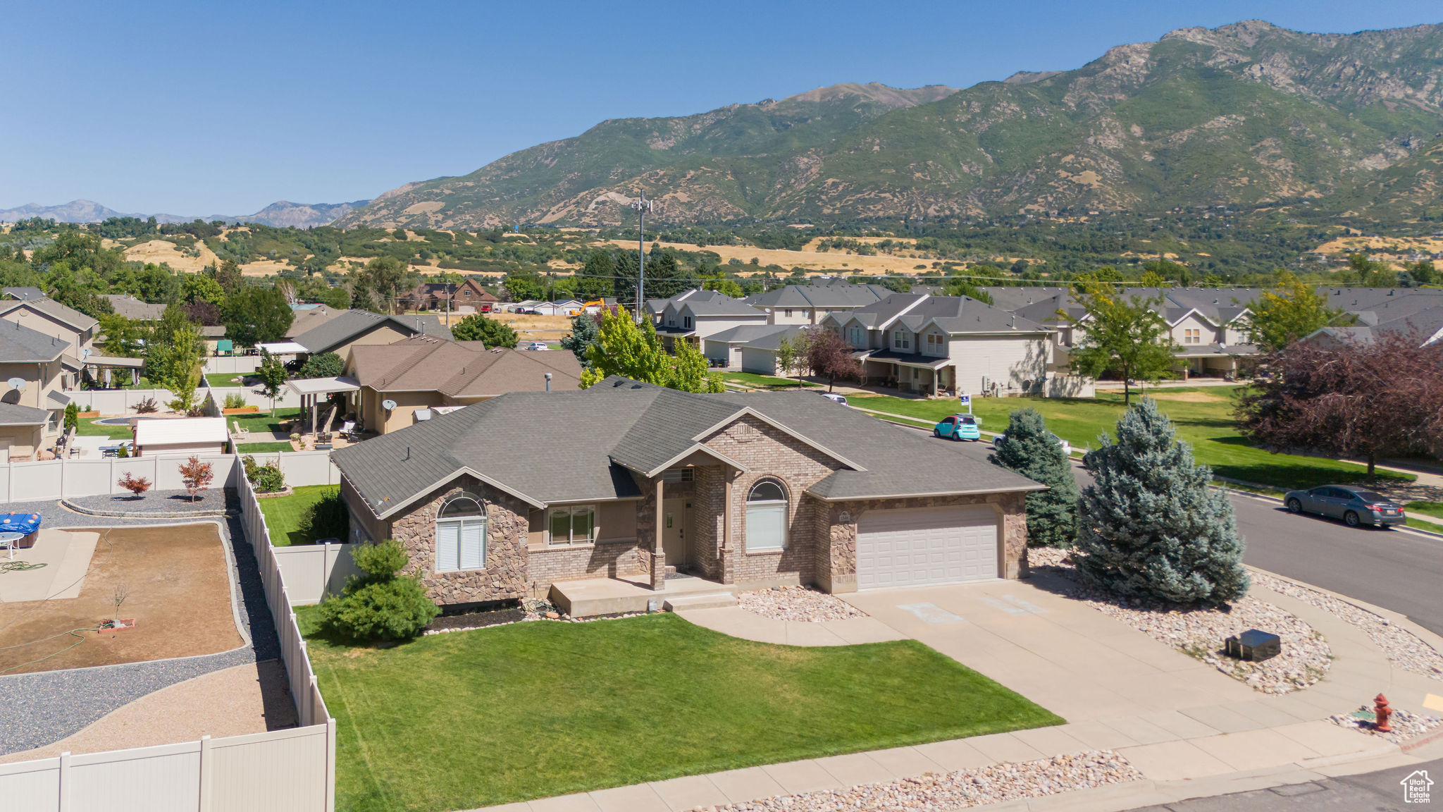 1546 E 7500 S, South Weber, Utah 84405, 5 Bedrooms Bedrooms, 16 Rooms Rooms,3 BathroomsBathrooms,Residential,For sale,7500,2019758