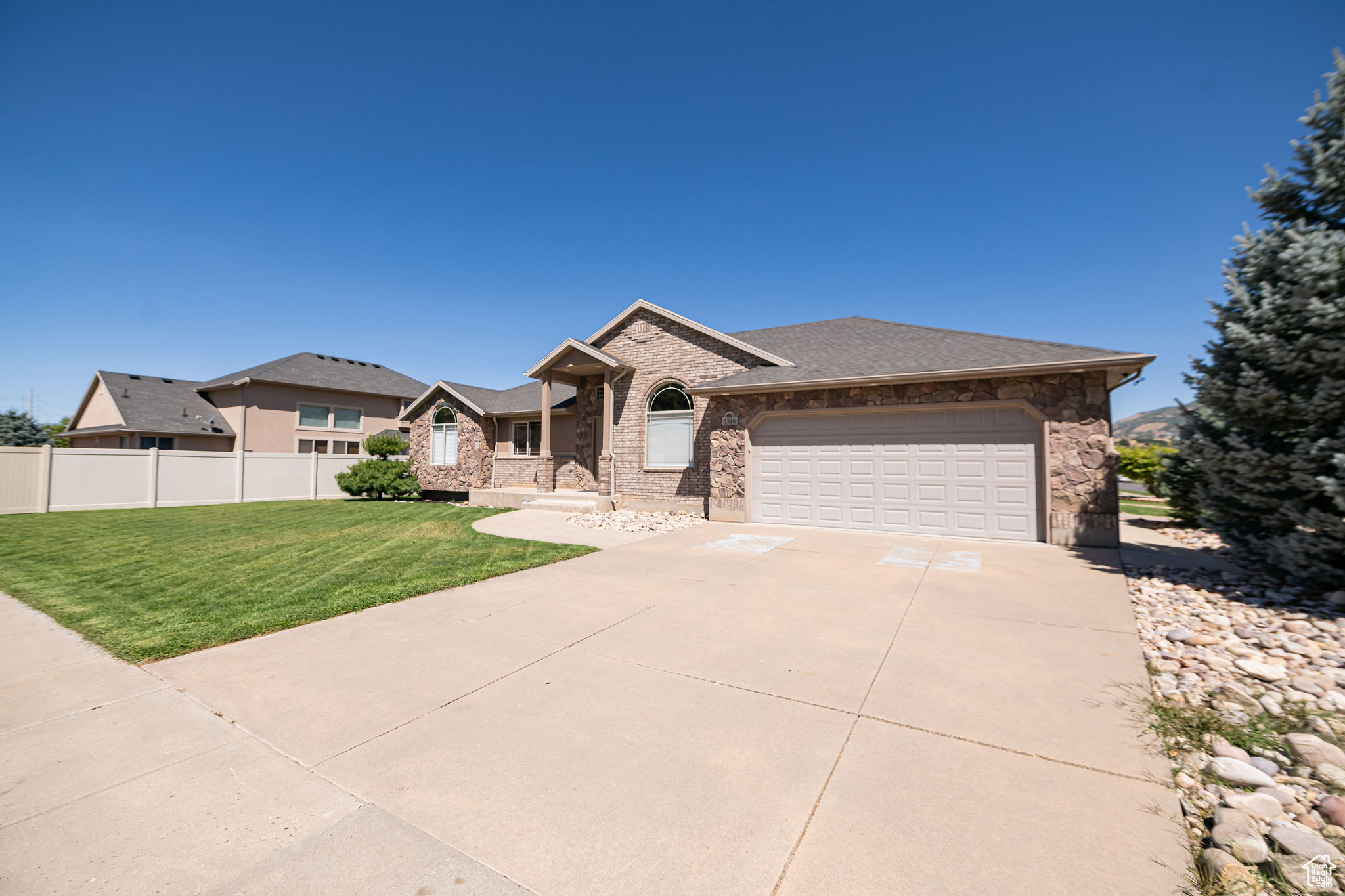 1546 E 7500 S, South Weber, Utah 84405, 5 Bedrooms Bedrooms, 16 Rooms Rooms,3 BathroomsBathrooms,Residential,For sale,7500,2019758