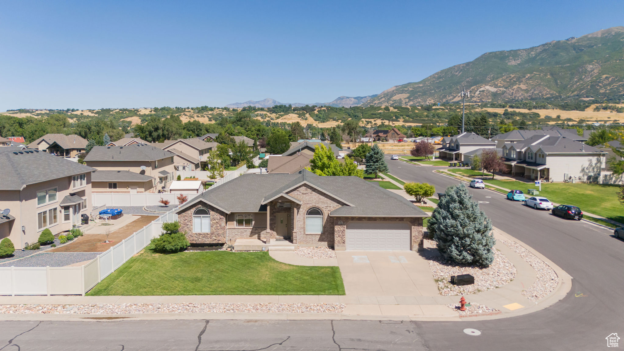 1546 E 7500 S, South Weber, Utah 84405, 5 Bedrooms Bedrooms, 16 Rooms Rooms,3 BathroomsBathrooms,Residential,For sale,7500,2019758