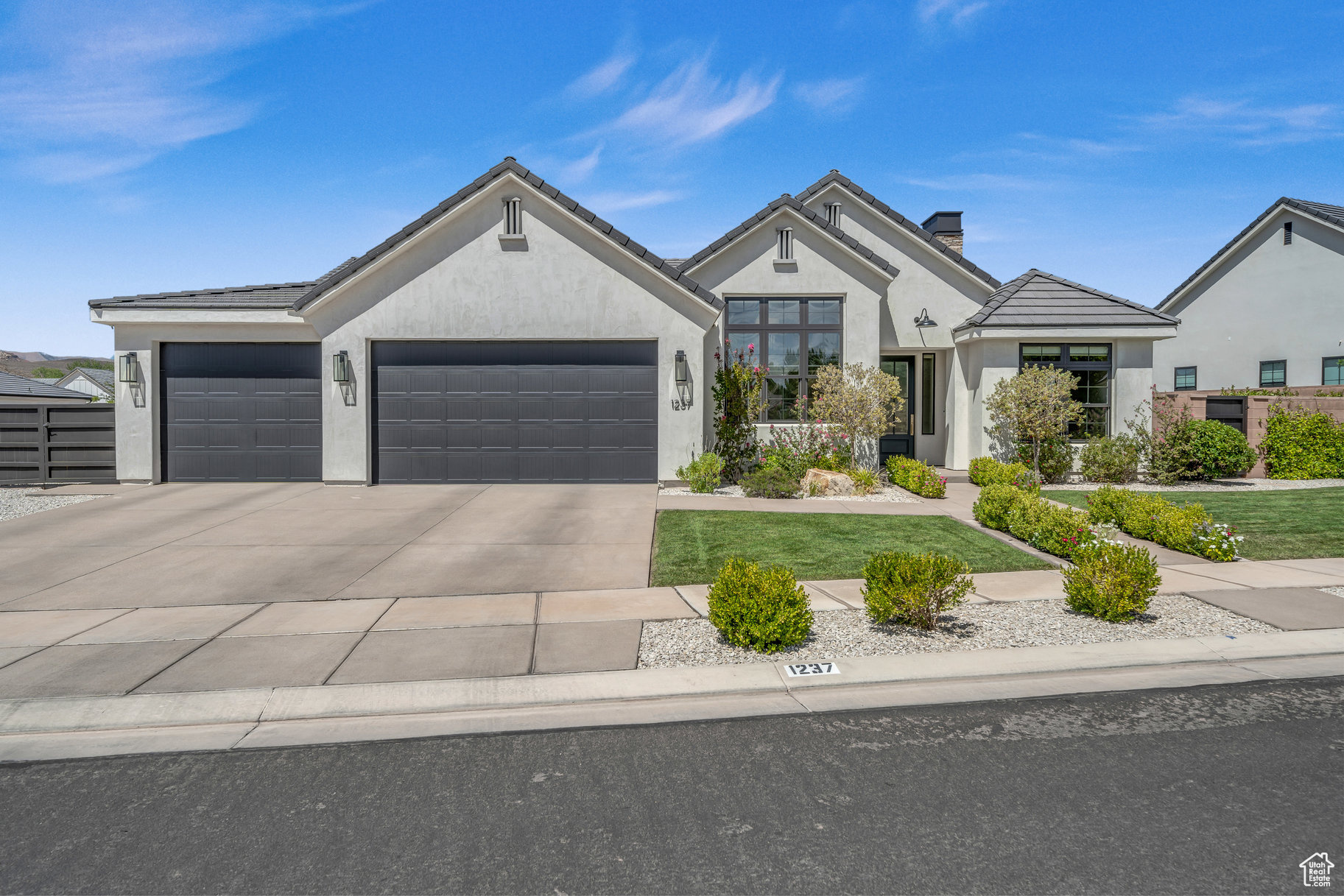 1237 VERNONS, Santa Clara, Utah 84765, 4 Bedrooms Bedrooms, 11 Rooms Rooms,2 BathroomsBathrooms,Residential,For sale,VERNONS,2020034