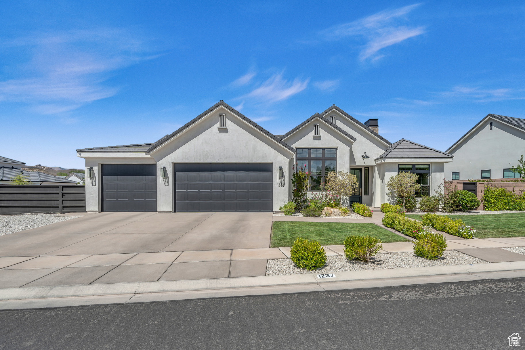 1237 VERNONS, Santa Clara, Utah 84765, 4 Bedrooms Bedrooms, 11 Rooms Rooms,2 BathroomsBathrooms,Residential,For sale,VERNONS,2020034