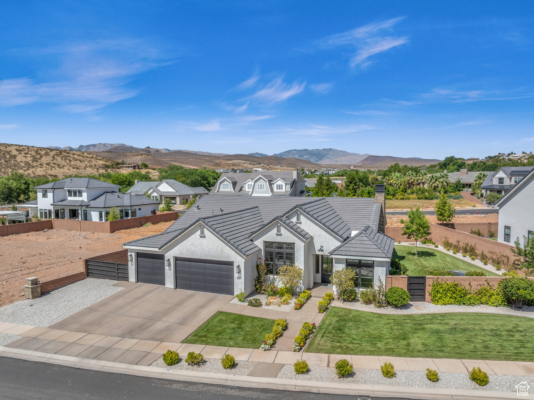 1237 VERNONS, Santa Clara, Utah 84765, 4 Bedrooms Bedrooms, 11 Rooms Rooms,2 BathroomsBathrooms,Residential,For sale,VERNONS,2020034