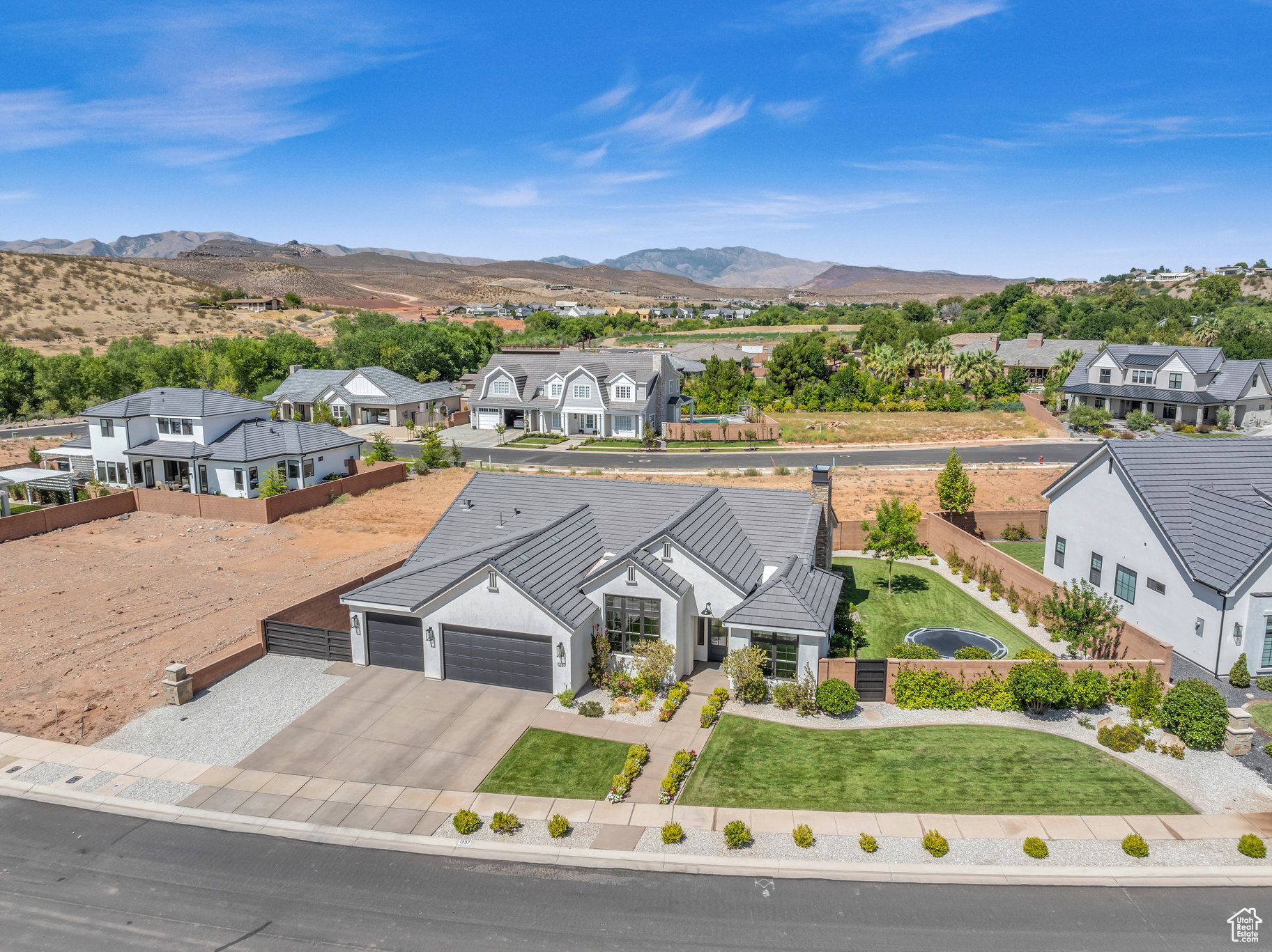 1237 VERNONS, Santa Clara, Utah 84765, 4 Bedrooms Bedrooms, 11 Rooms Rooms,2 BathroomsBathrooms,Residential,For sale,VERNONS,2020034