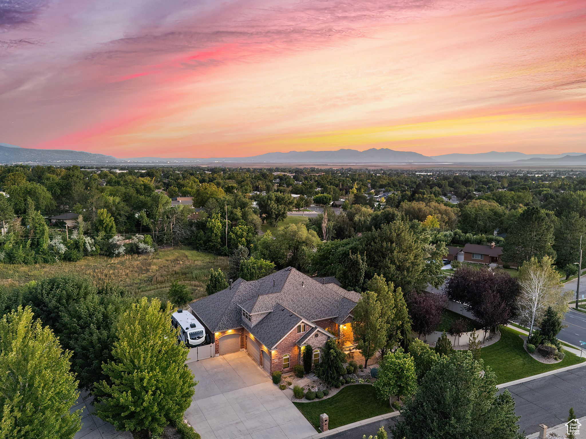 Aerial view at dusk with a mountain view