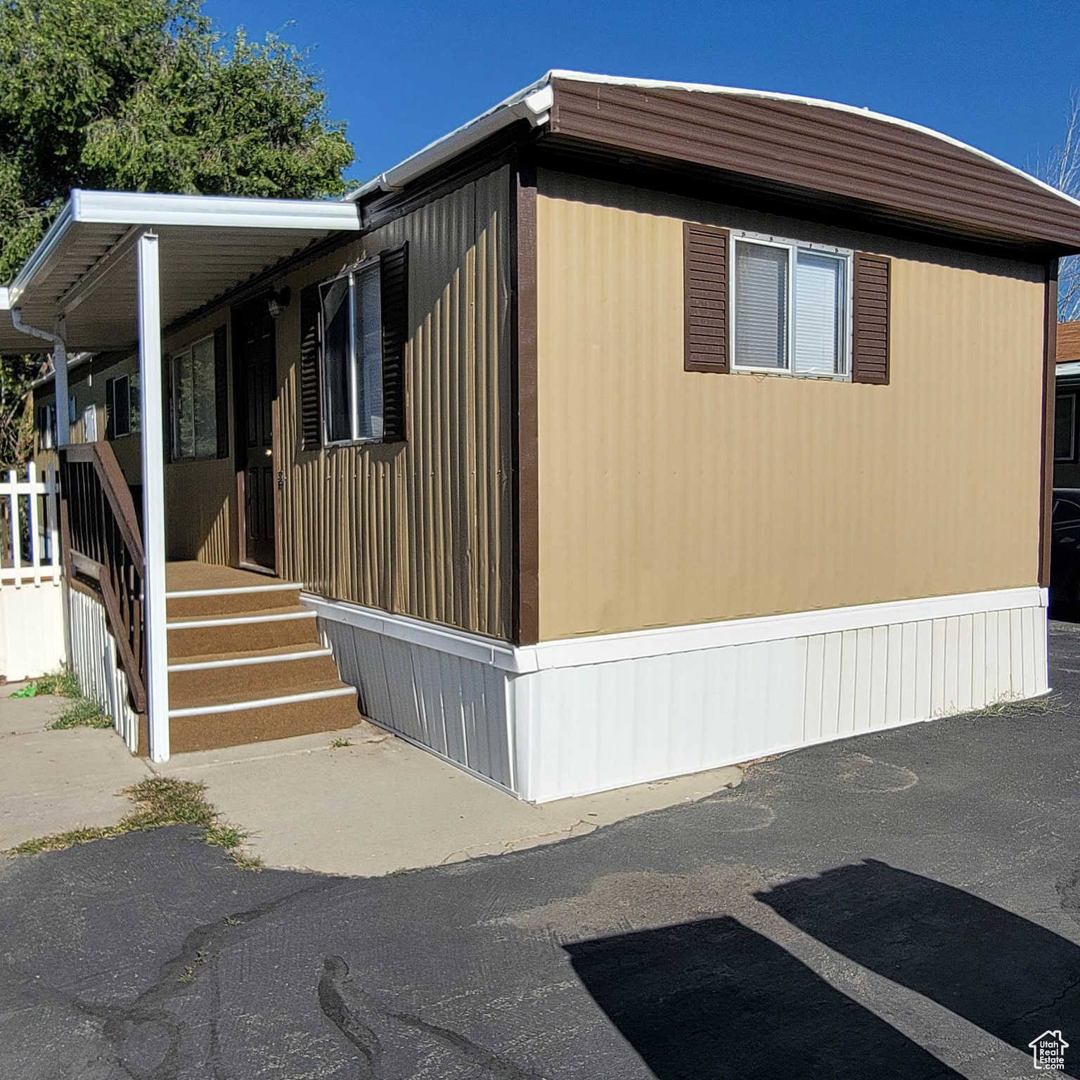 5648 S 1150 W #41, Riverdale, Utah 84405, 2 Bedrooms Bedrooms, 6 Rooms Rooms,1 BathroomBathrooms,Residential,For sale,1150,2020520