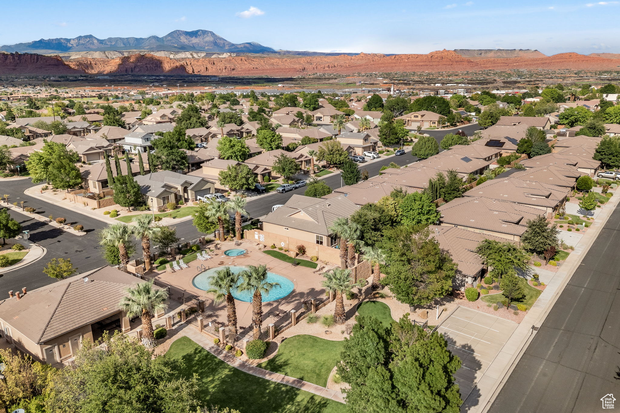 Bird's eye view featuring a mountain view