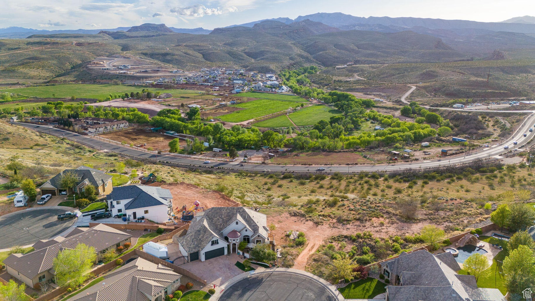 3639 MOUNTAIN, Santa Clara, Utah 84765, 5 Bedrooms Bedrooms, 17 Rooms Rooms,3 BathroomsBathrooms,Residential,For sale,MOUNTAIN,2020646